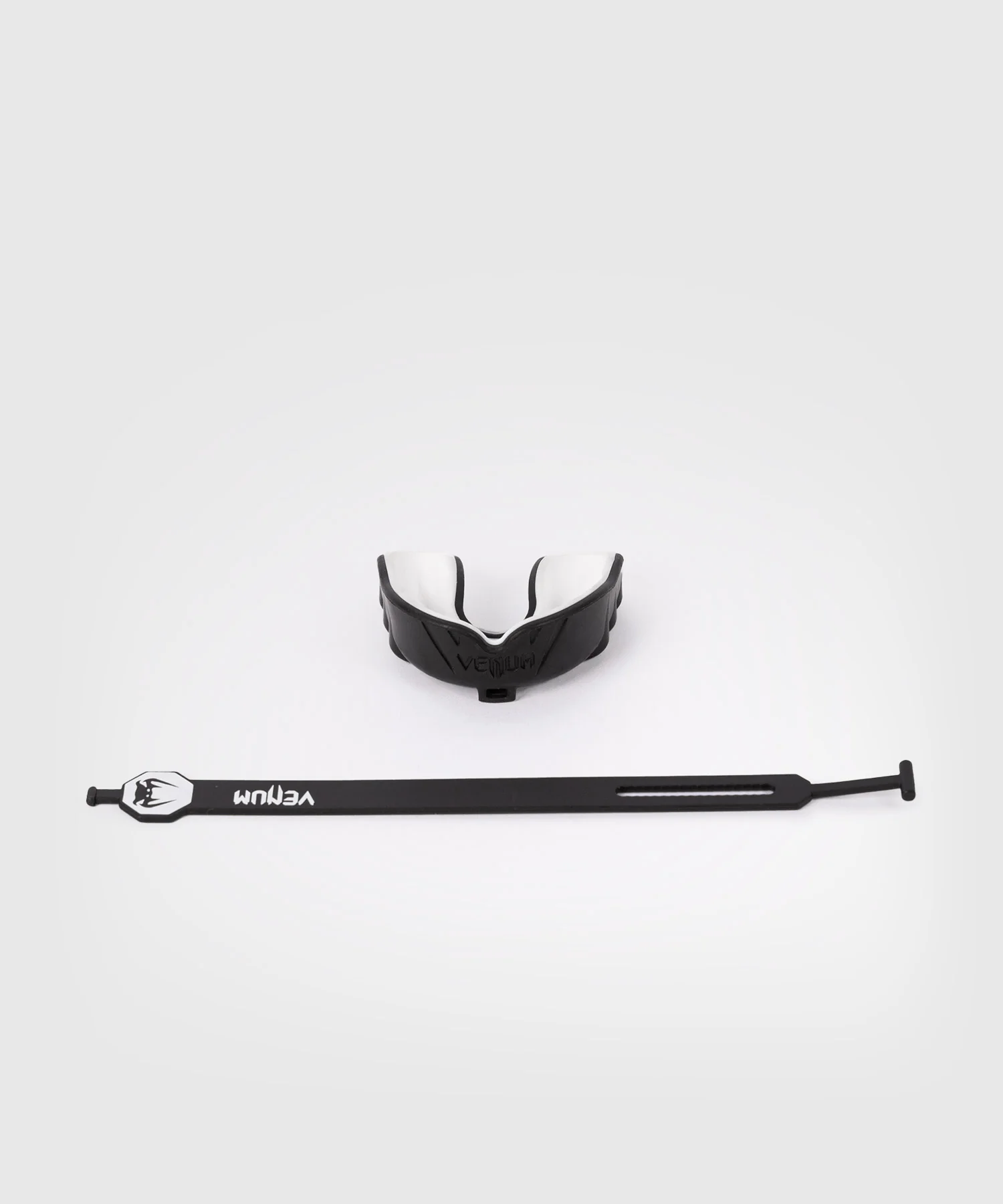 Protège-dents Venum Challenger avec Sangle/Sans Sangle – Noir/Blanc - Image 2