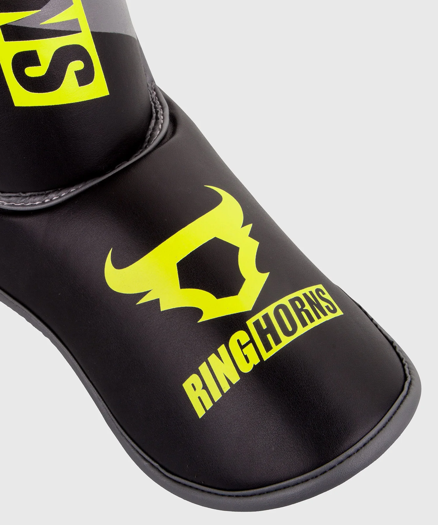 Protège-tibias et pieds Ringhorns Charger - Noir/Jaune Fluo - Image 3