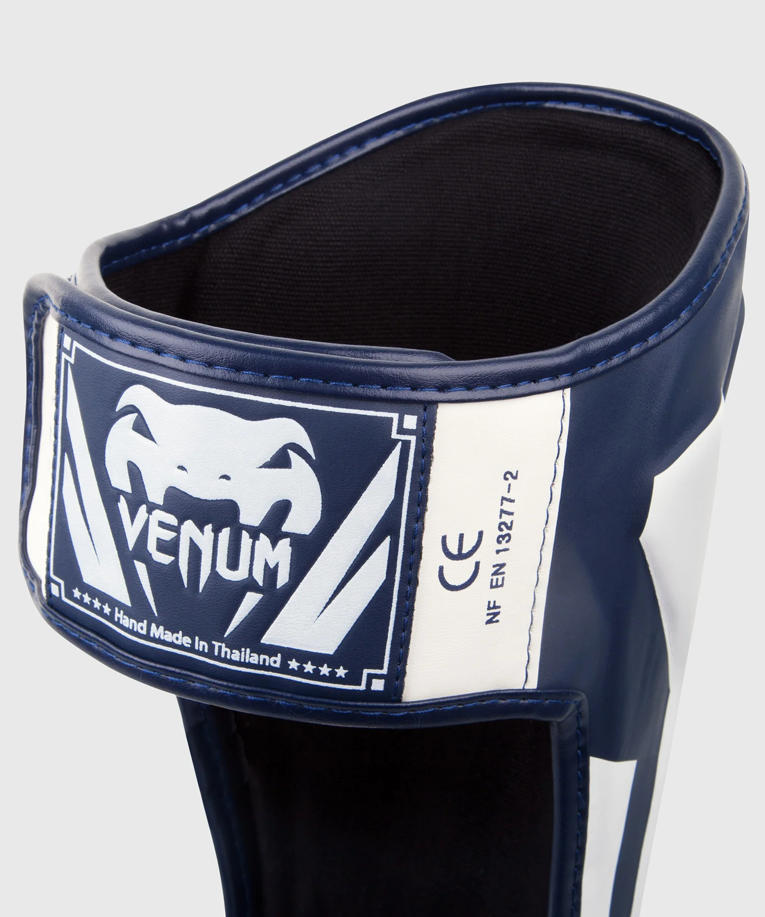 Protège-tibias Venum Elite - Bleu Marine/Blanc - Image 3