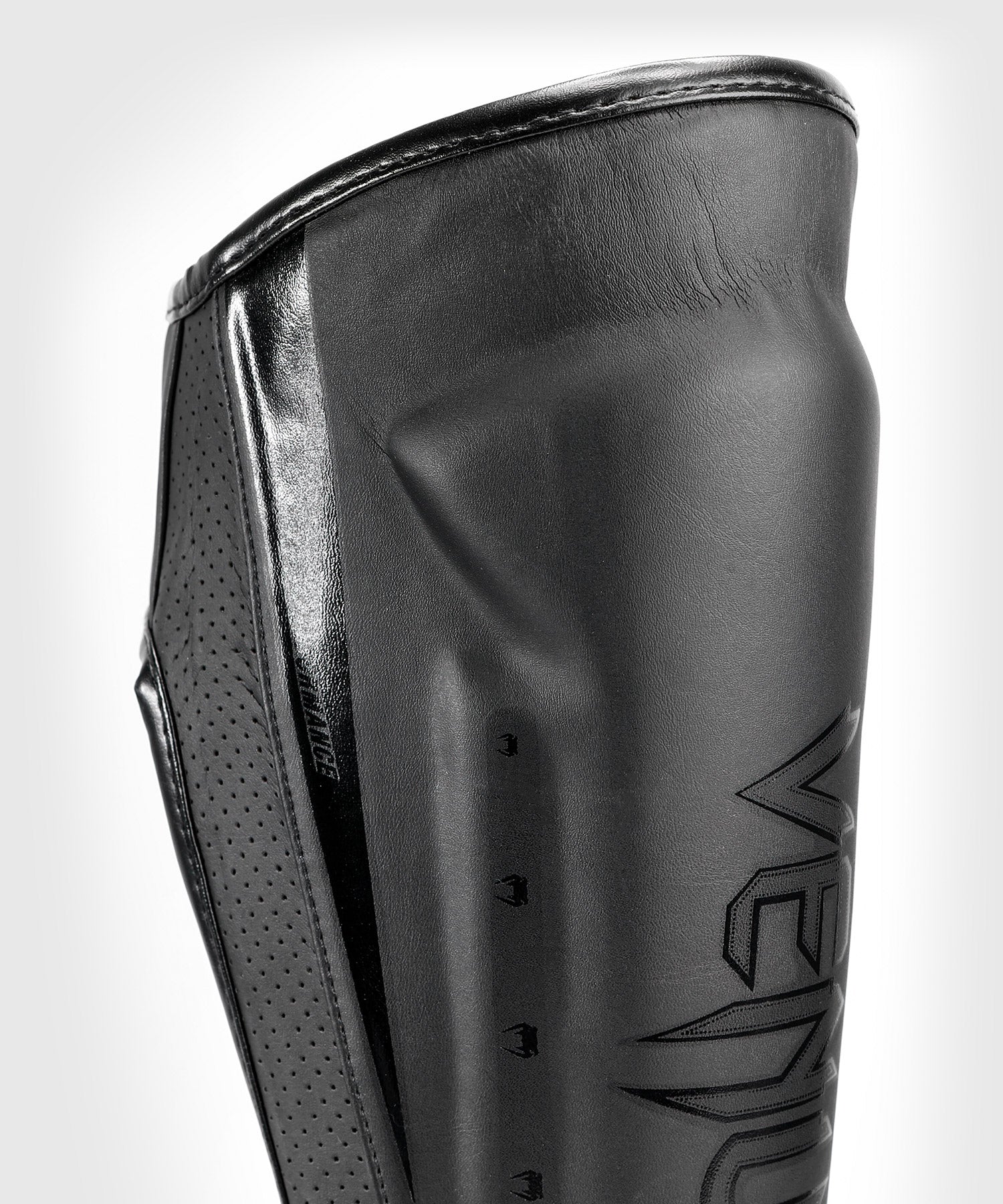 Protège-Tibias Venum Elite Evo - Noir/Noir - Image 4