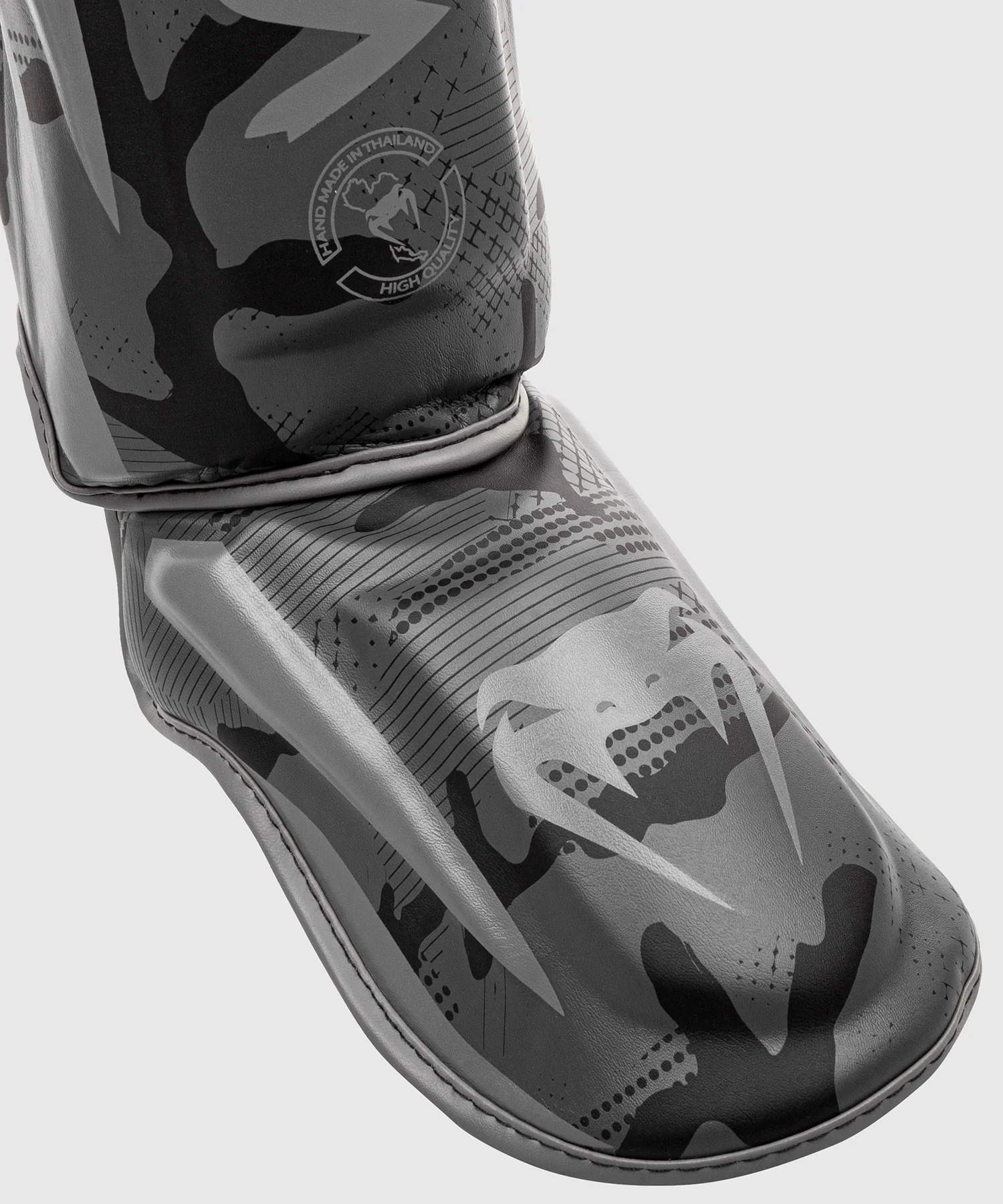 Protège-tibias Venum Elite – Noir Camo - Image 3