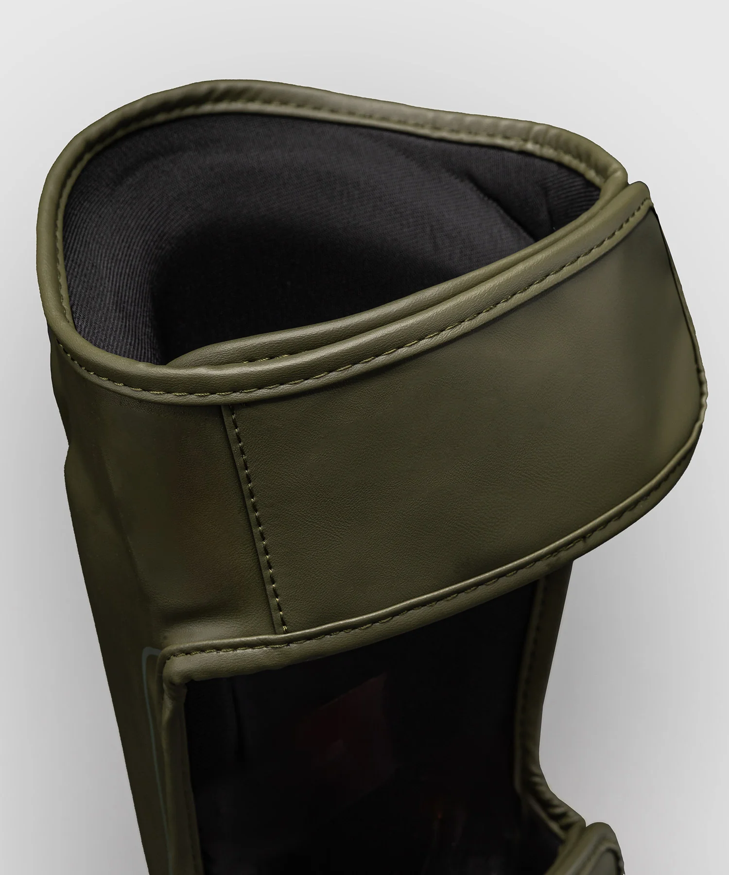Protège-tibias Venum Stealth – Kaki/Vert Foncé - Image 3