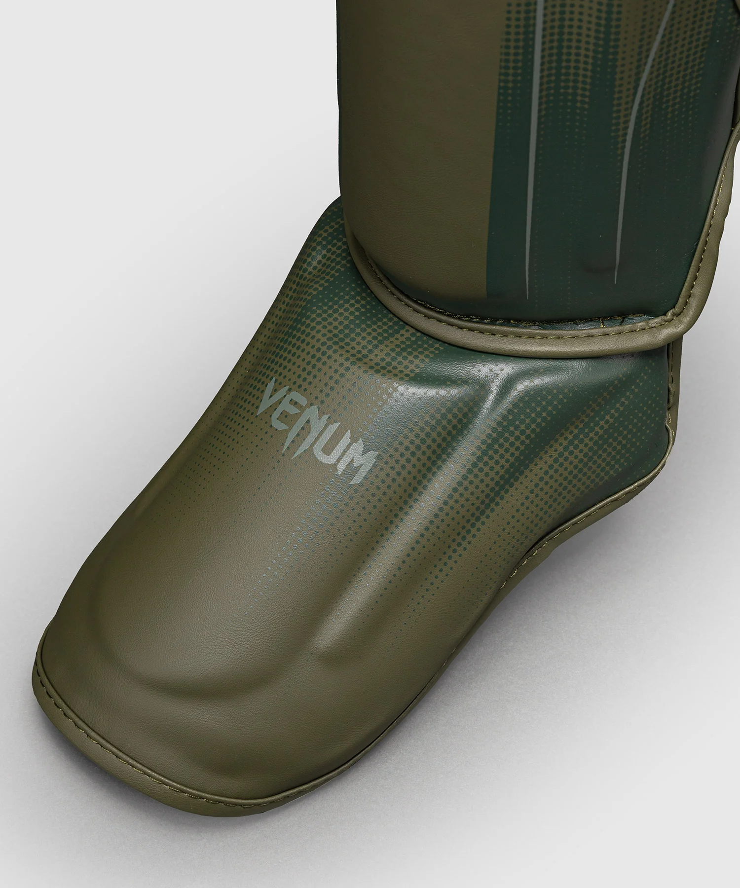 Protège-tibias Venum Stealth – Kaki/Vert Foncé - Image 4