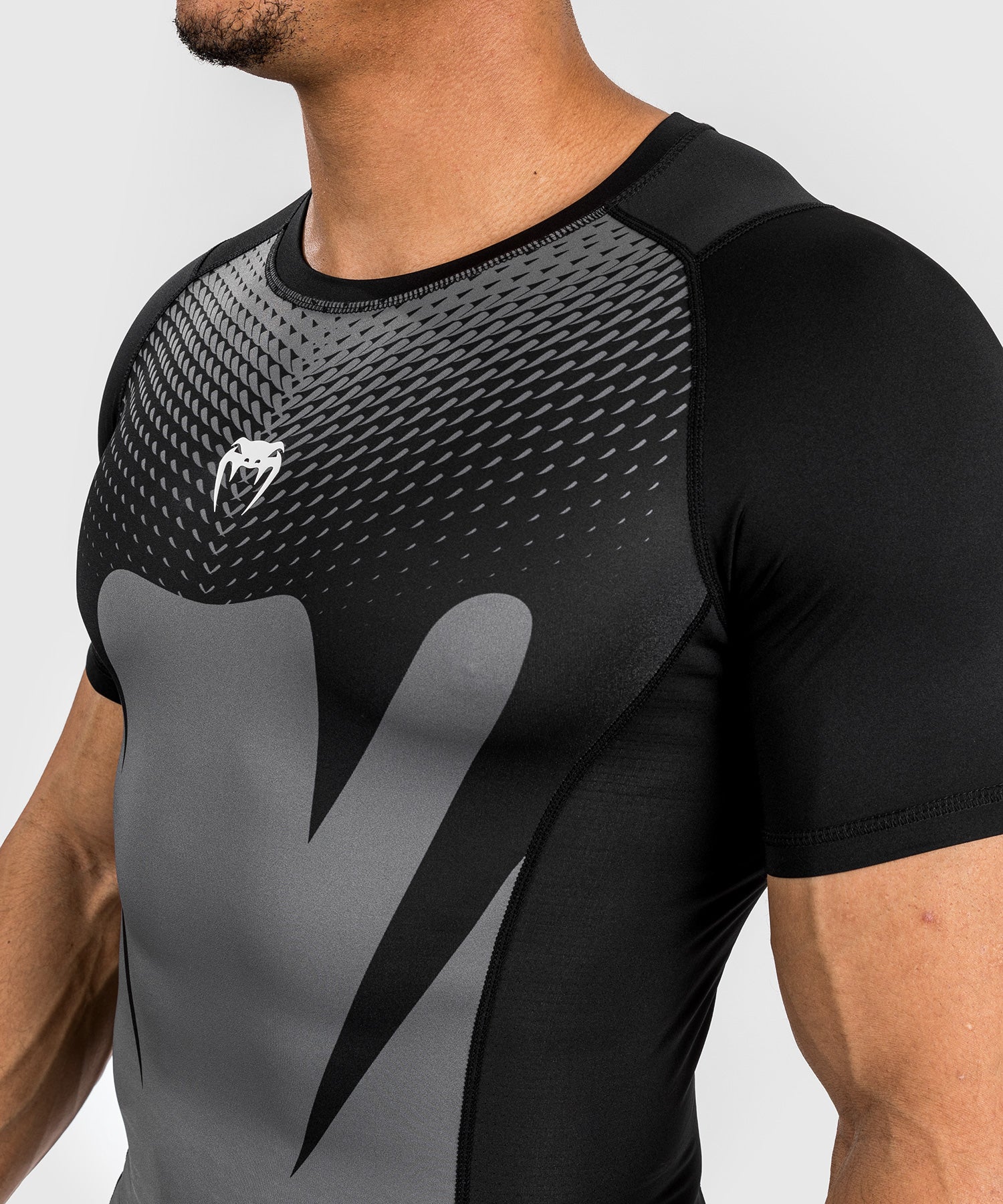Rashguard à Manches courtes pour Hommes Venum Attack - Noir/Gris - Image 4