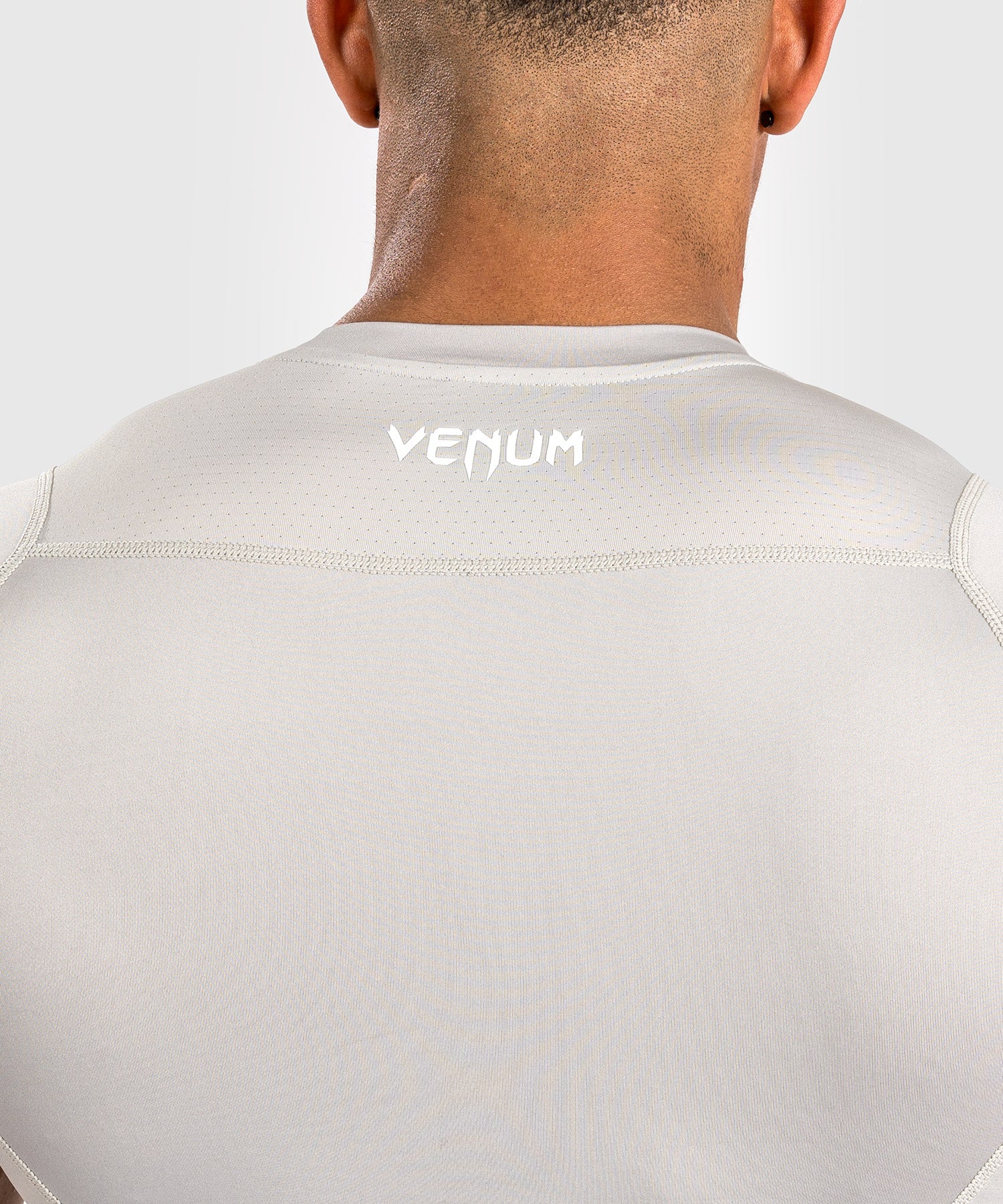 Rashguard à Manches courtes pour Hommes Venum Attack - Sable - Image 5