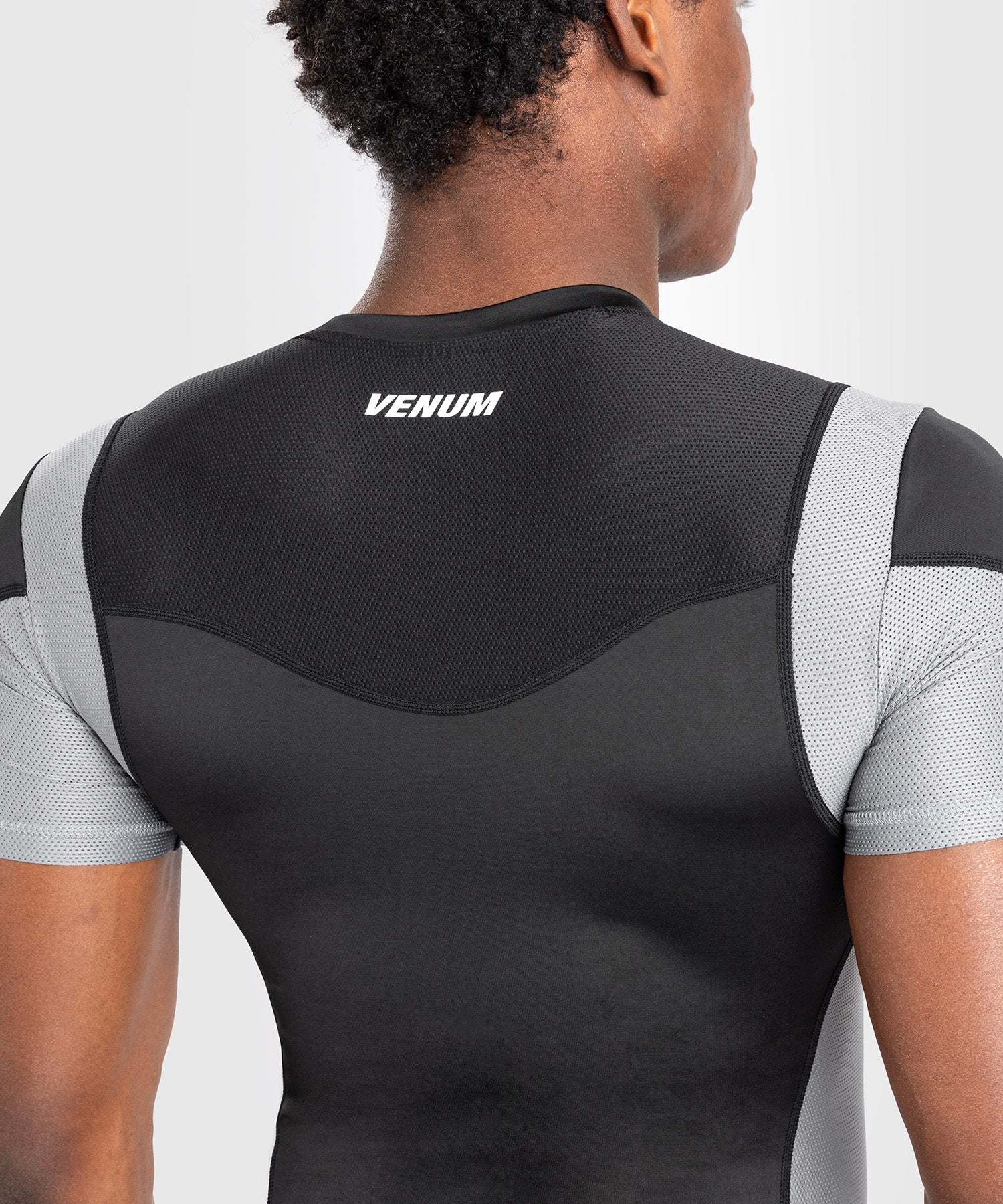 Rashguard À Manches Courtes pour Hommes Venum Tempest - Noir/Gris - Image 5