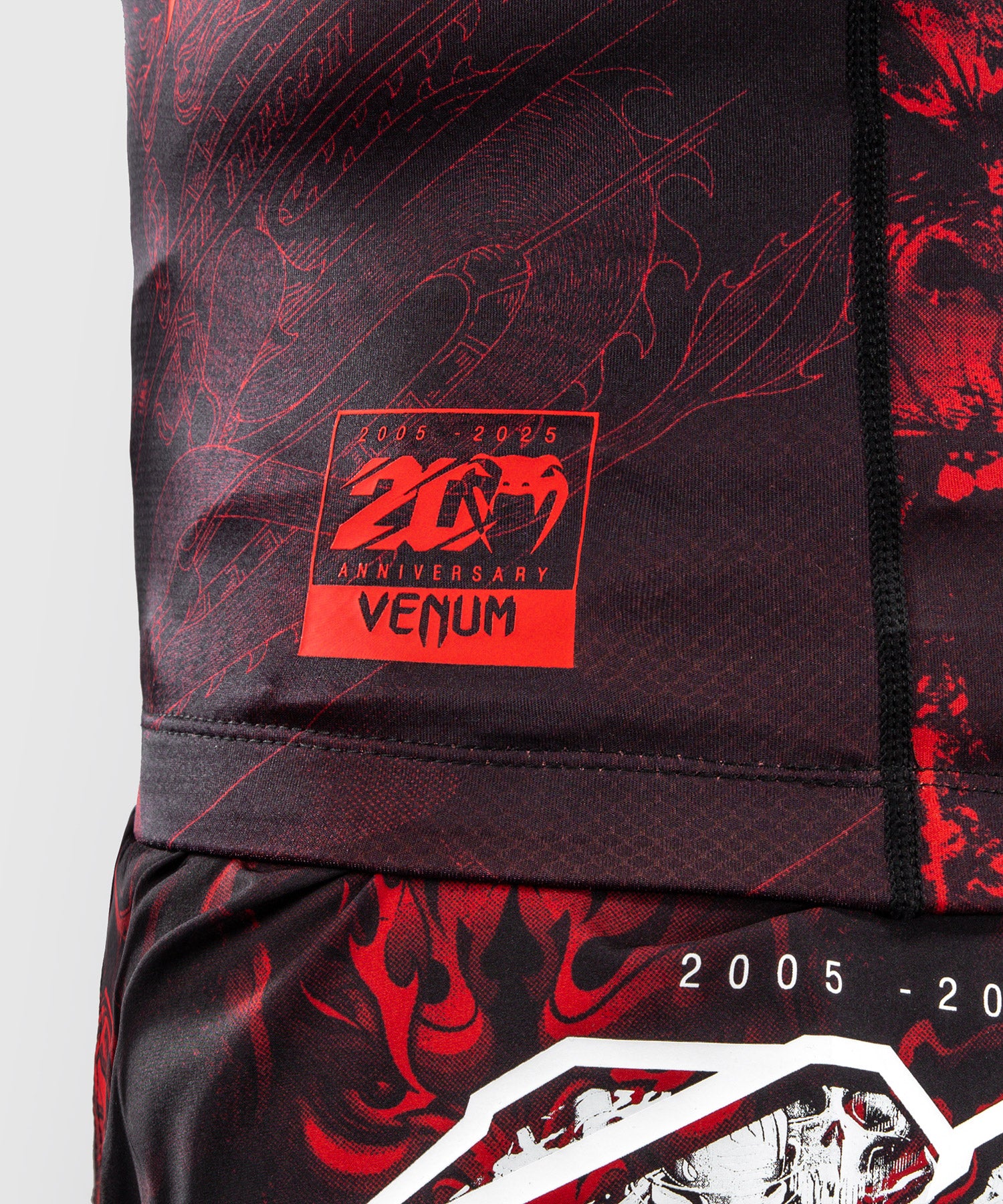 Rashguard à Manches Courtes Venum 20th Anniversary - Noir/Rouge - Image 6