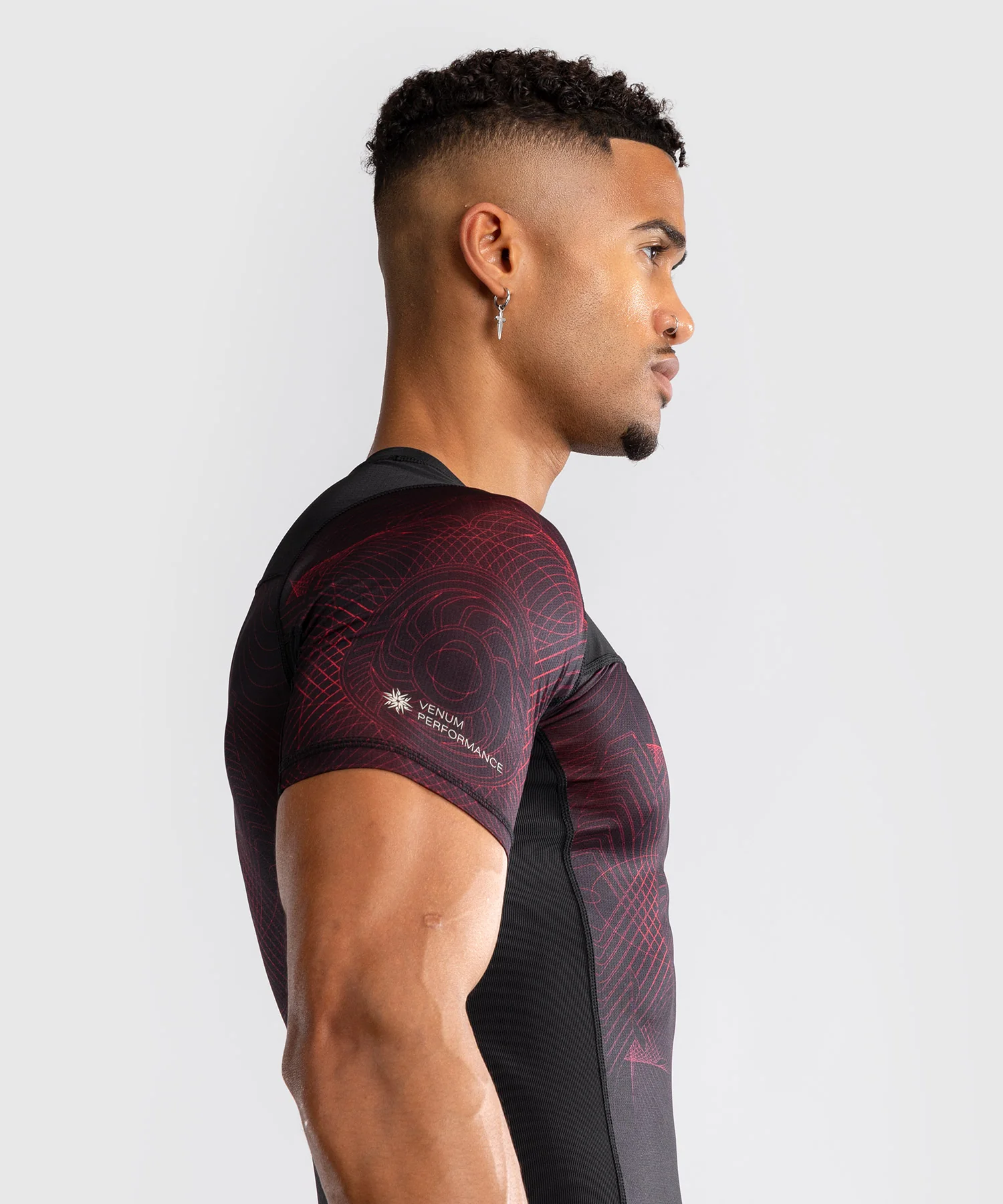 Rashguard à Manches Courtes Venum G-Fit Air pour Hommes - Noir Profond/Rouge Feu - Image 4