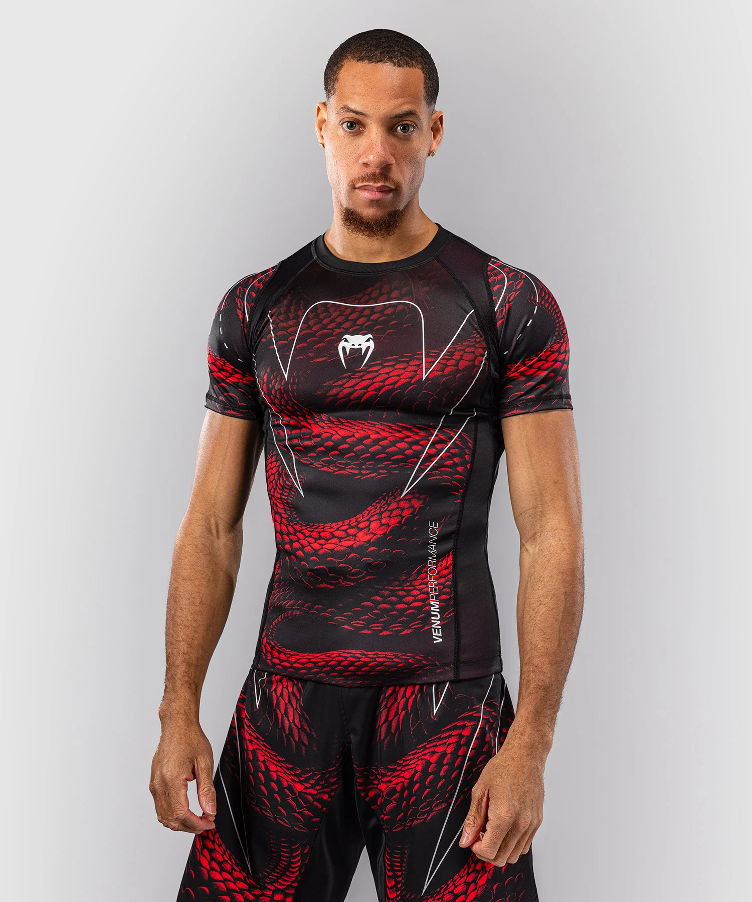 Rashguard à Manches Courtes Venum Matupa - Noir/Rouge/Argent