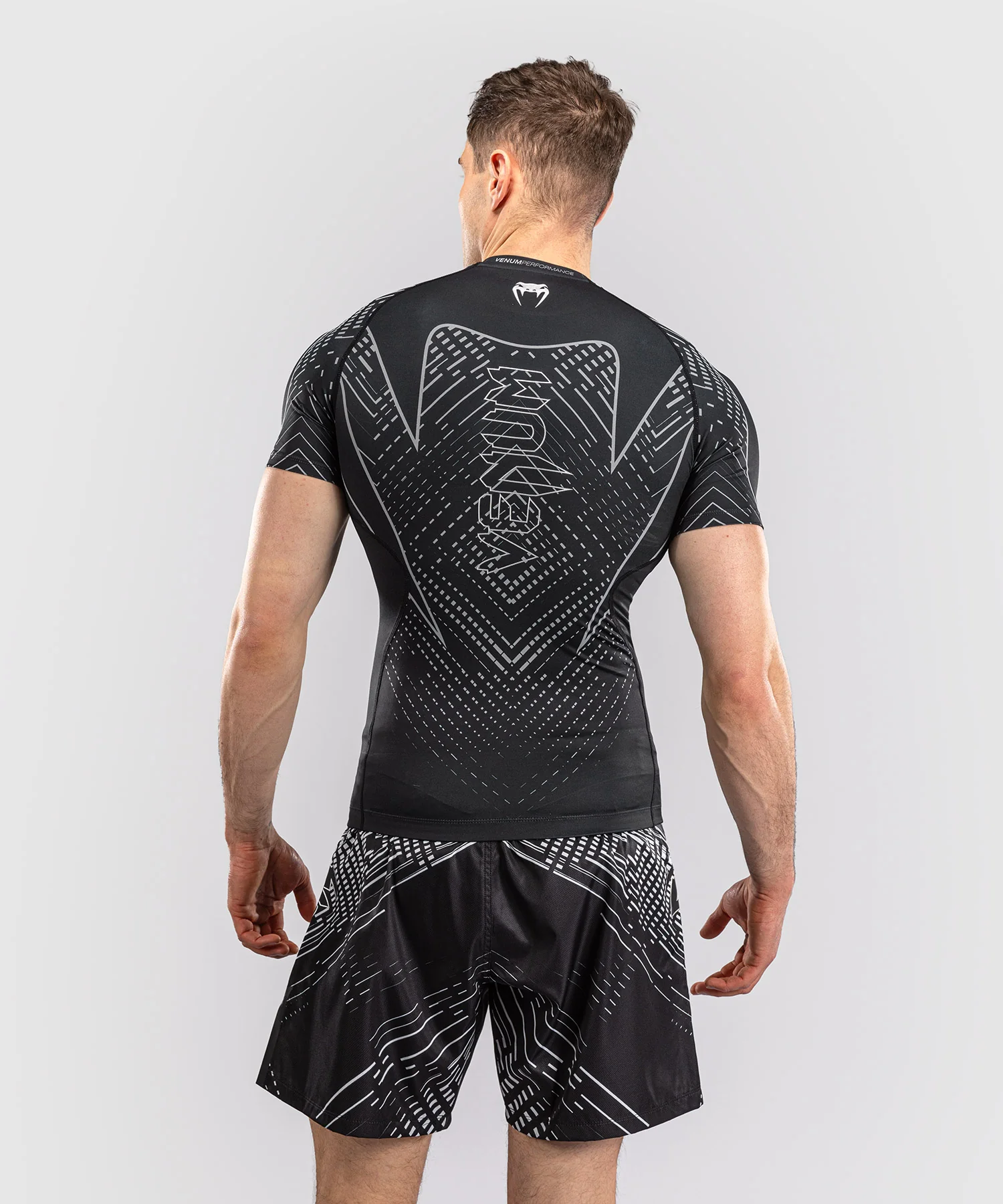 Rashguard à Manches Courtes Venum Midnight Fury – Noir/Gris/Argent - Image 4