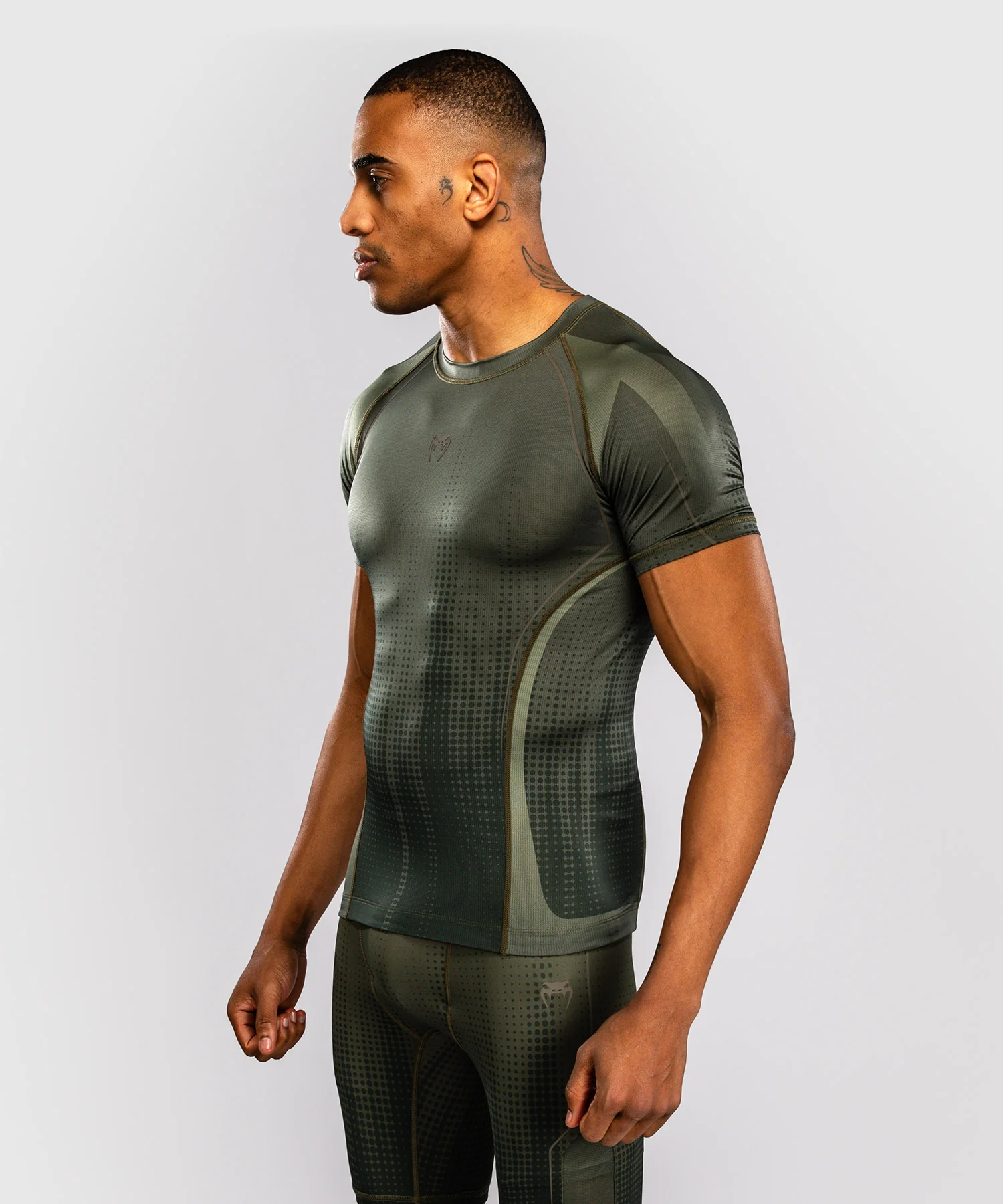 Rashguard à Manches Courtes Venum Stealth – Kaki/Vert Foncé - Image 2