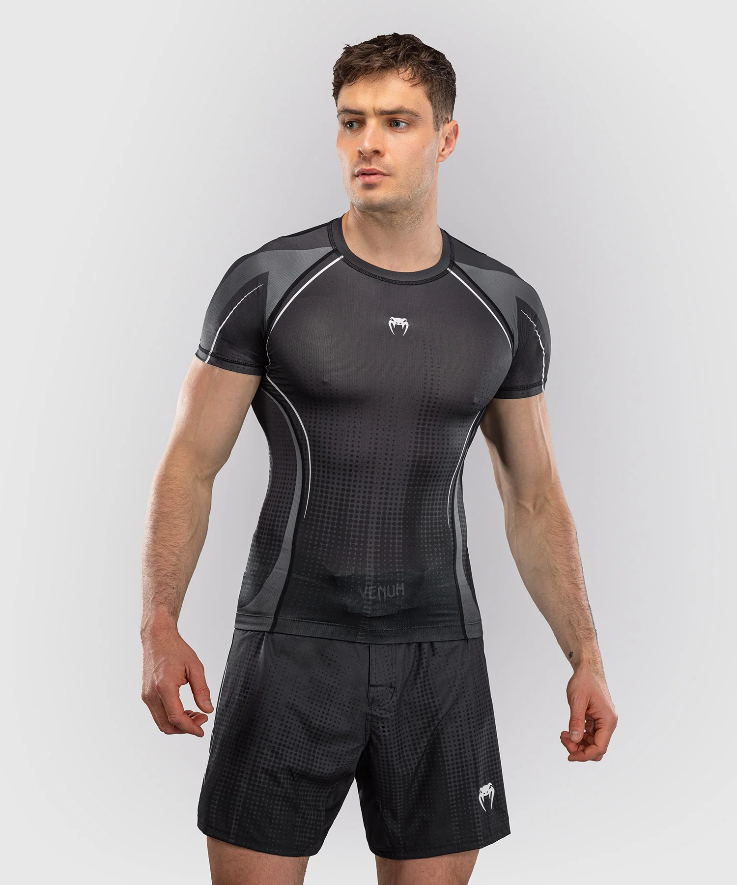 Rashguard à Manches Courtes Venum Stealth – Noir/Blanc
