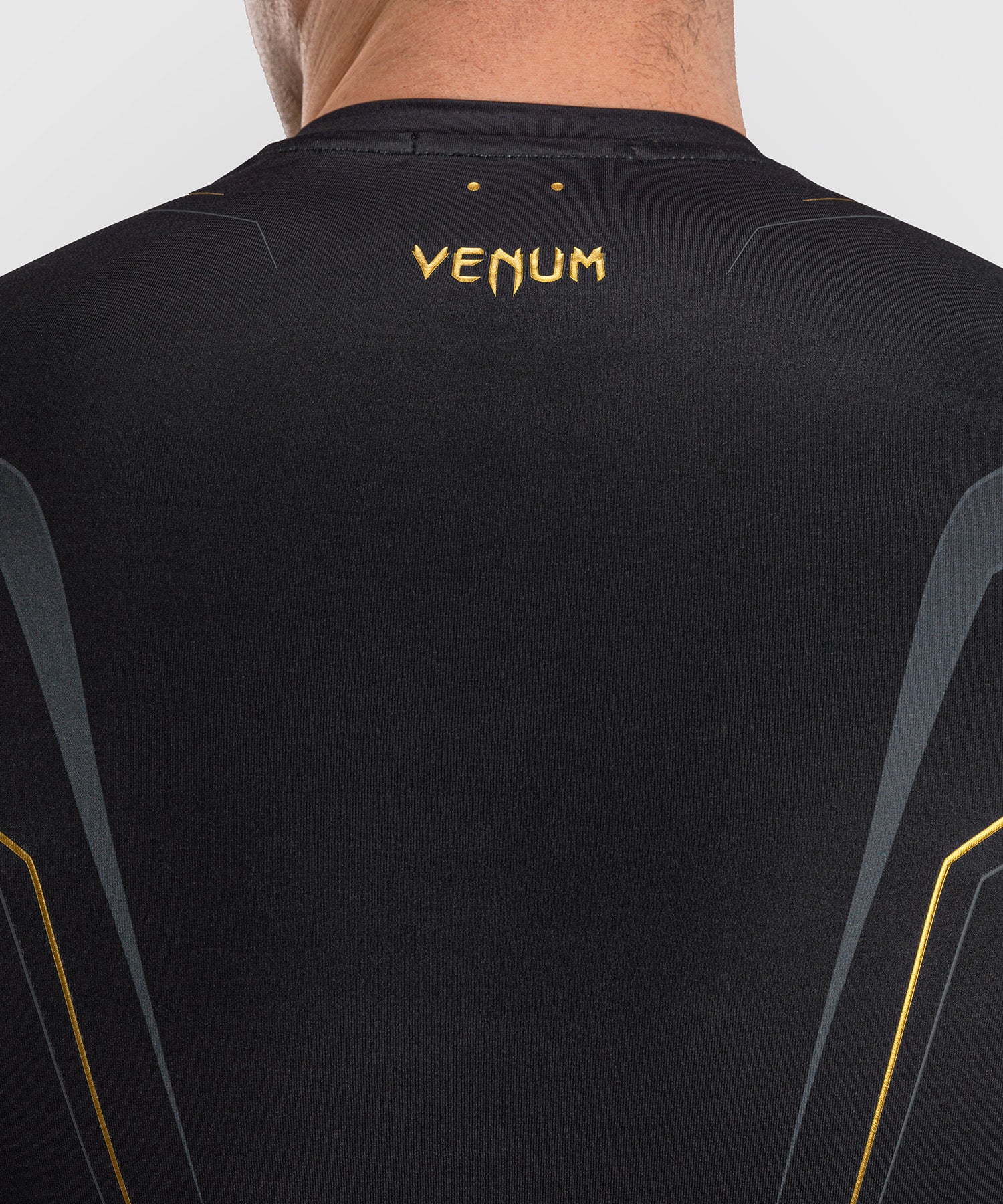 Rashguard à Manches Courtes Venum Streamline – Noir/Or - Image 6