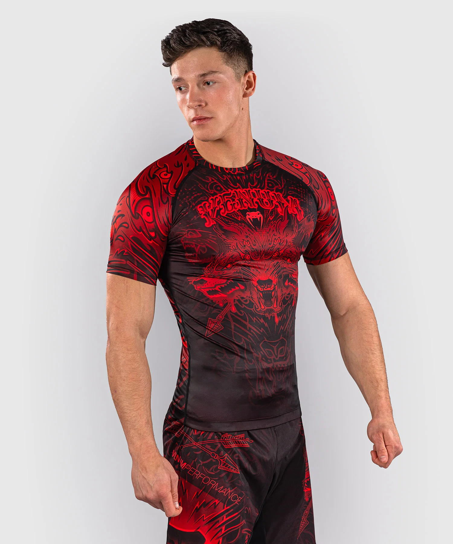 Rashguard à Manches Courtes Venum Wolf Atak – Noir/Rouge - Image 3