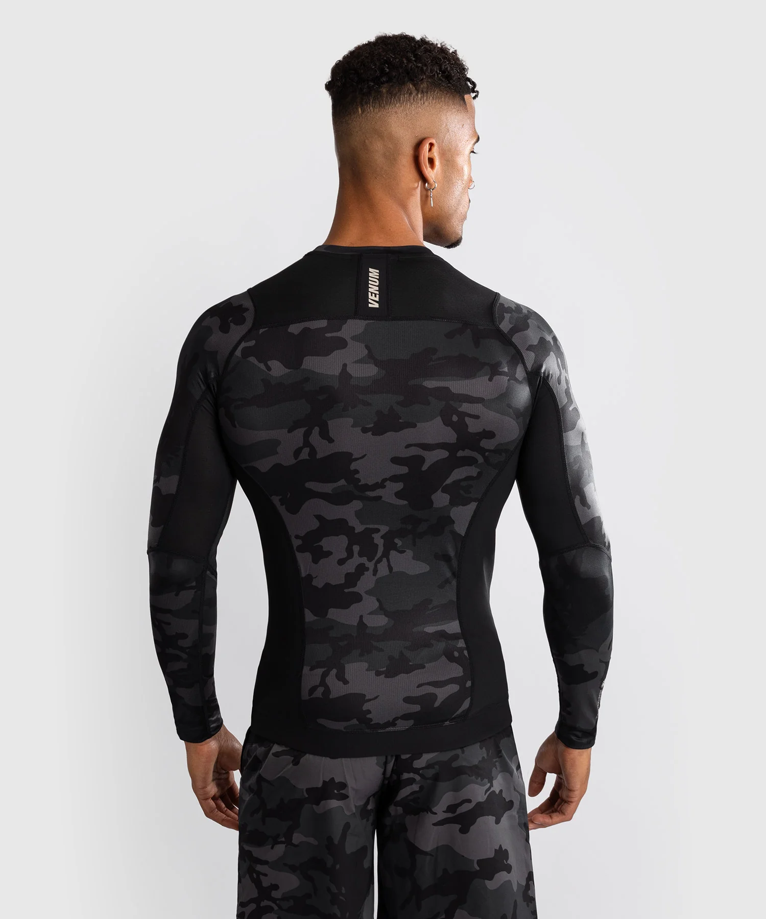Rashguard à Manches Longues Venum G-Fit Air pour Hommes - Camo Urban - Image 3
