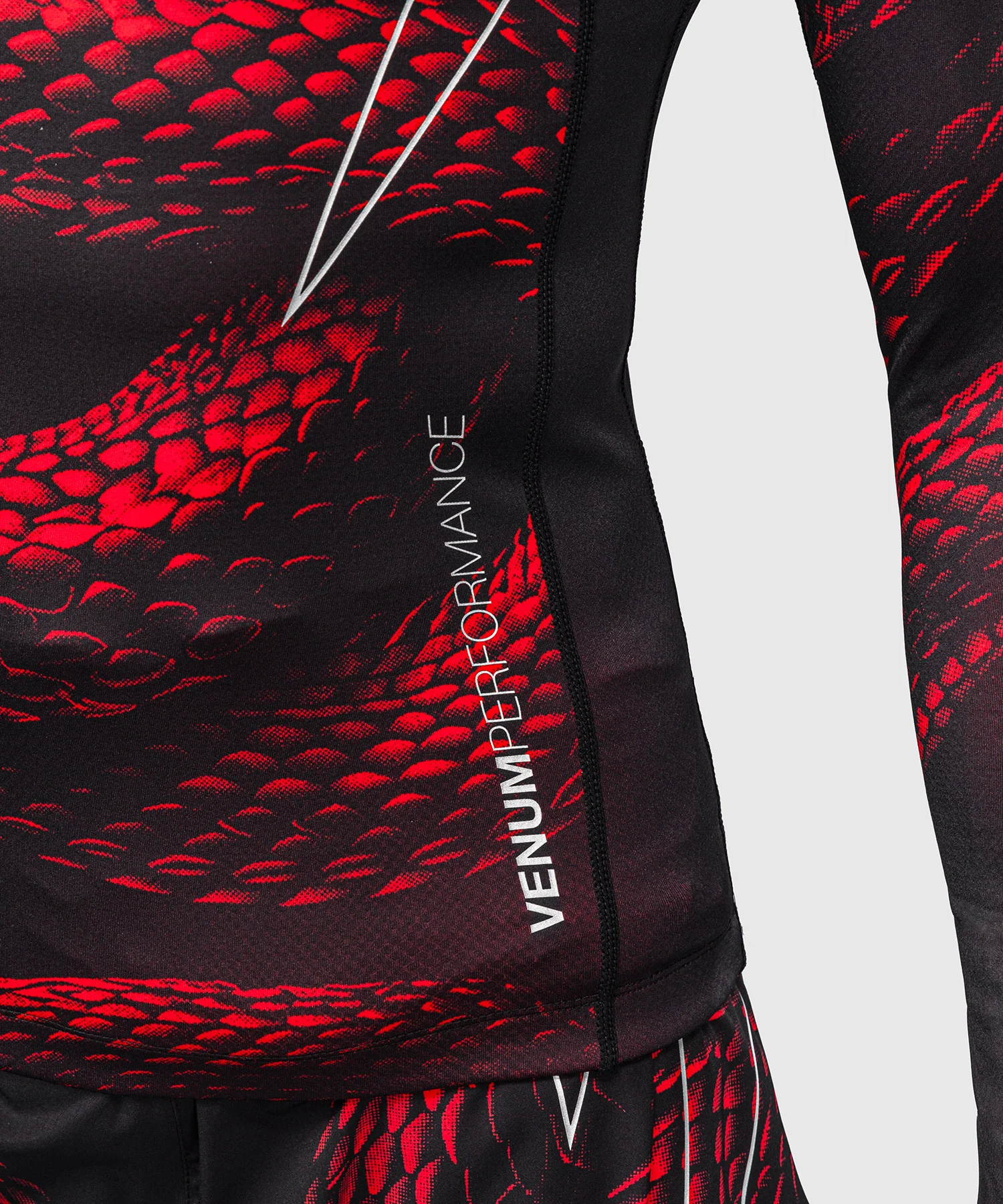 Rashguard à Manches Longues Venum Matupa - Noir/Rouge/Argent - Image 6