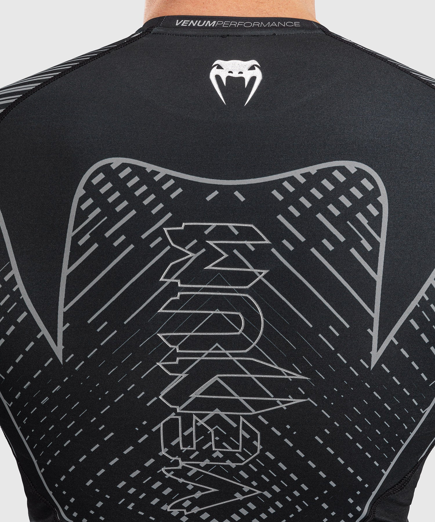 Rashguard à Manches Longues Venum Midnight Fury – Noir/Gris/Argent - Image 7