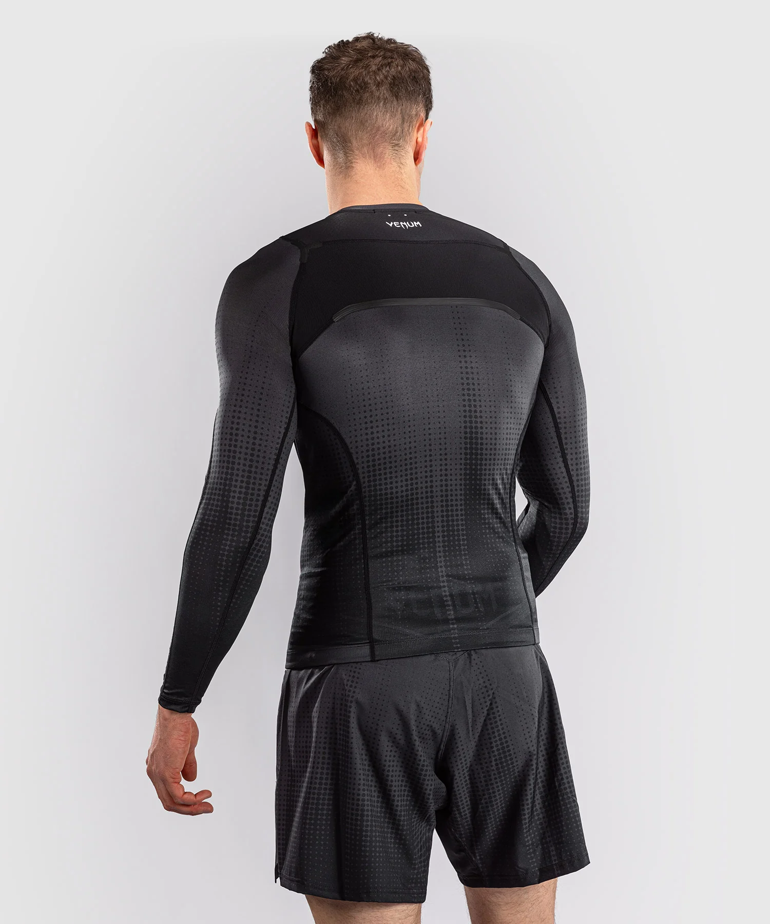Rashguard à Manches Longues Venum Stealth – Noir/Blanc - Image 4