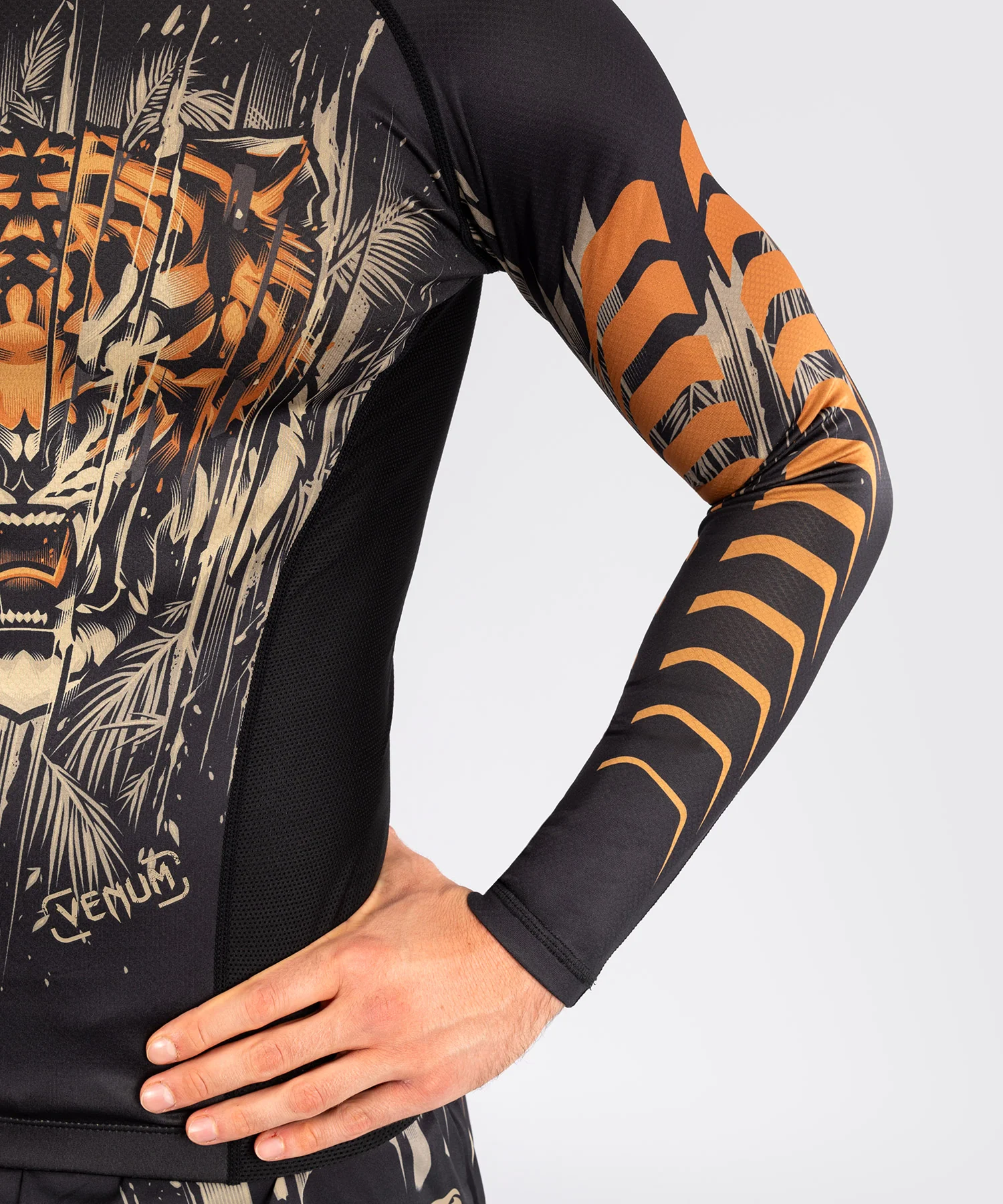 Rashguard à Manches Longues Venum Tiger pour Hommes - Noir/Orange Néon - Image 6