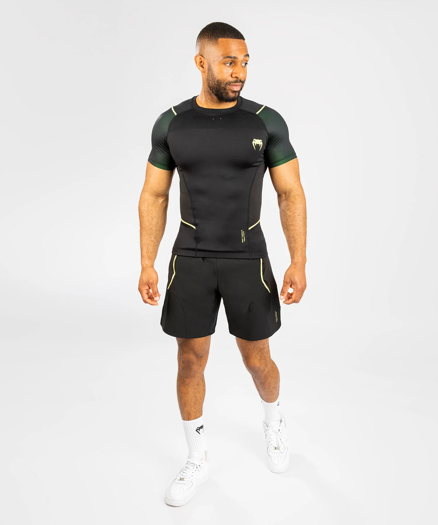 Rashguard Hommes - Manches courtes Venum Fusion 2.0 - Noir/Jaune - Image 2