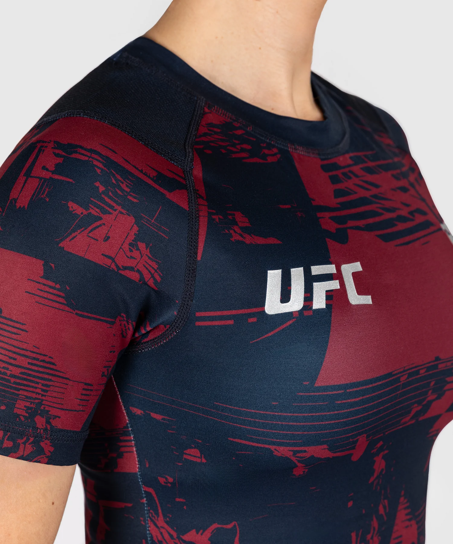 Rashguard manches courtes Performance Femme UFC Zenith by Venum Authentic Fight Week - Bleu marine/Bordeaux/Argent - Image 5