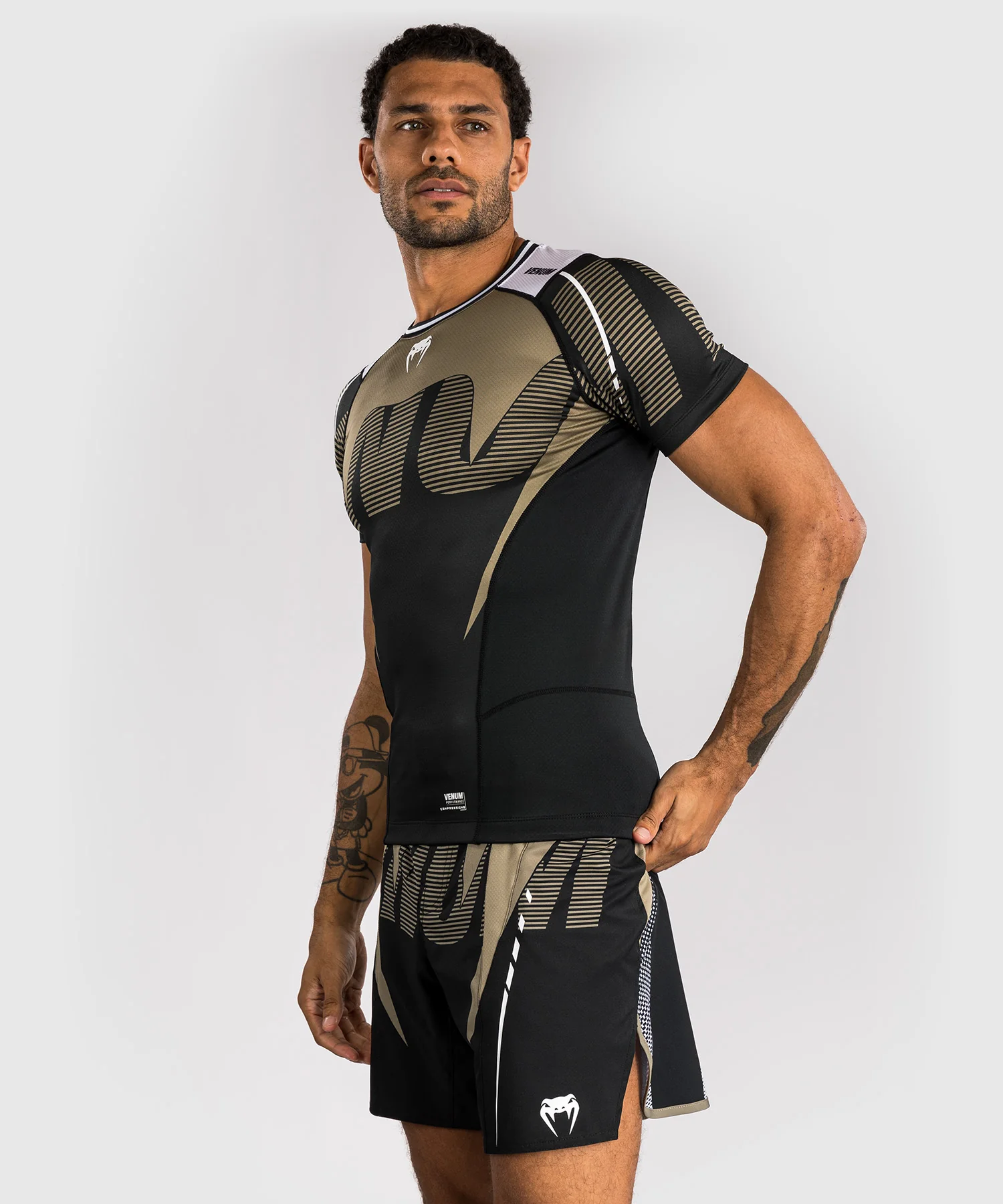Rashguard Manches Courtes Venum Adrenaline – Noir/Sable