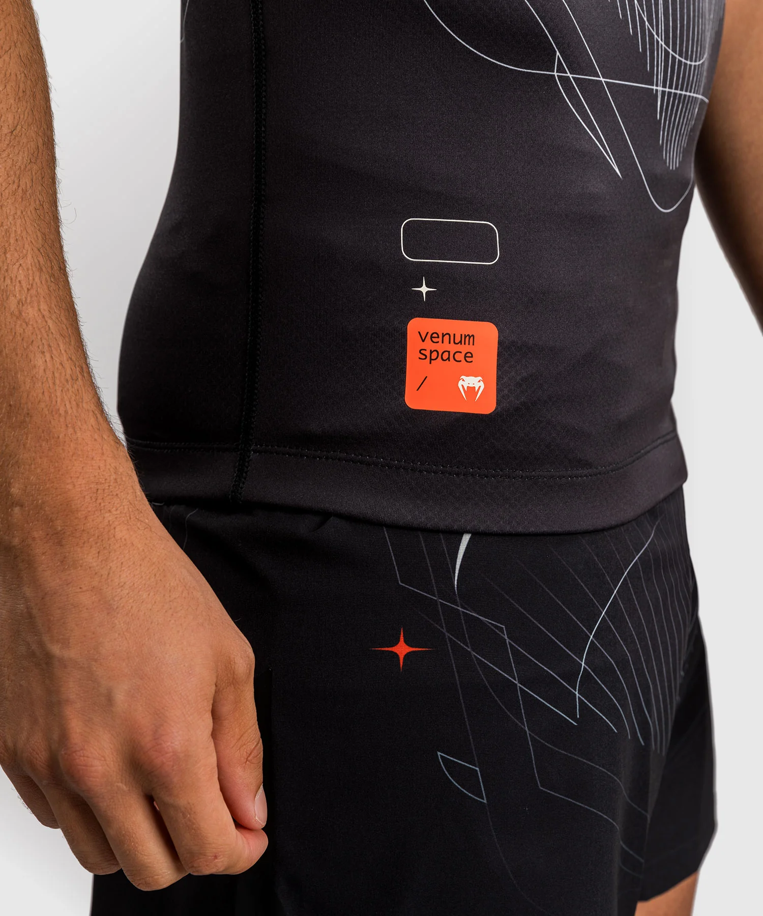 Rashguard Manches Courtes Venum Eclipse – Noir/Ivoire - Image 5