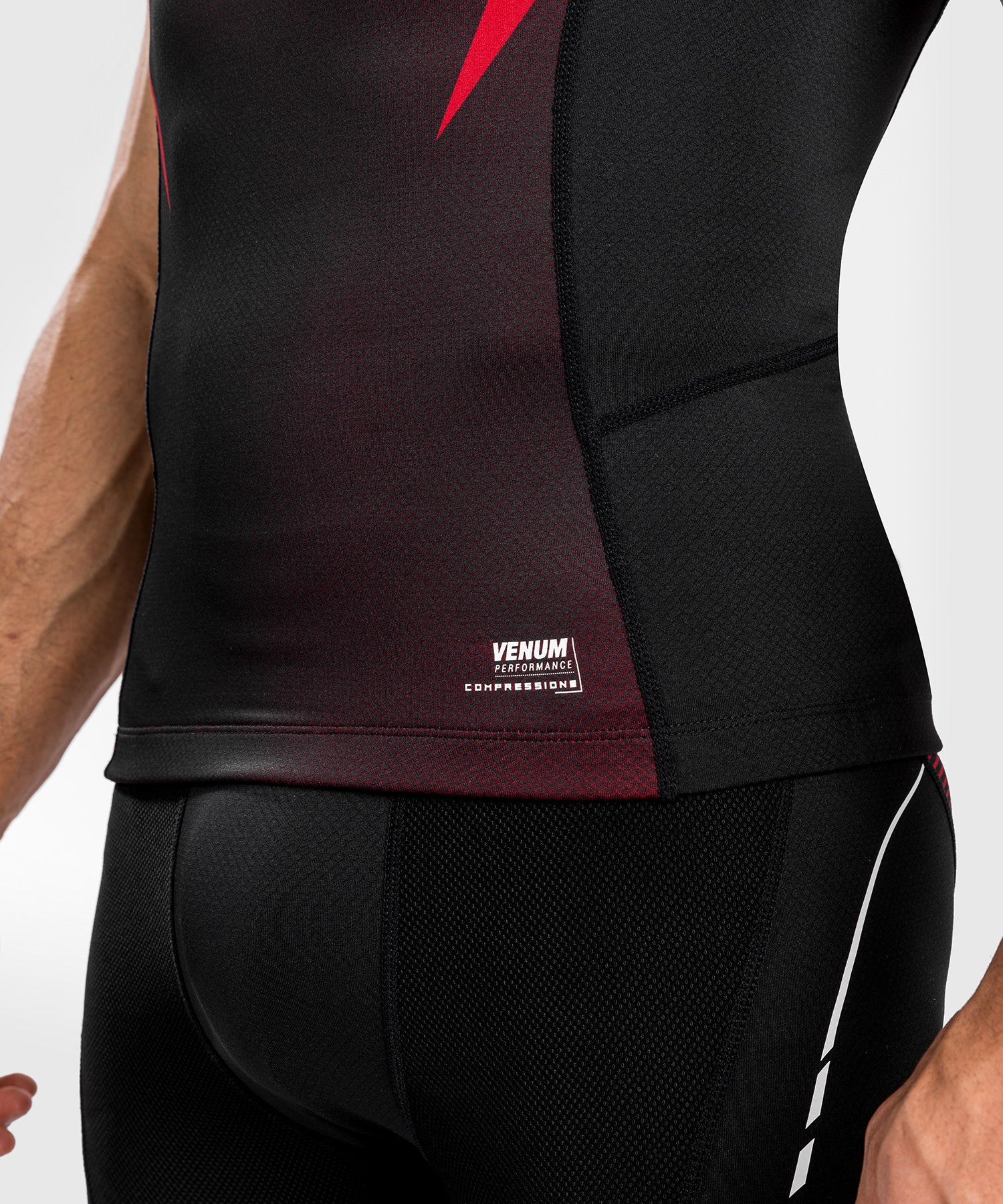 Rashguard Sans Manches pour Hommes Venum Adrenaline - Red - Image 6