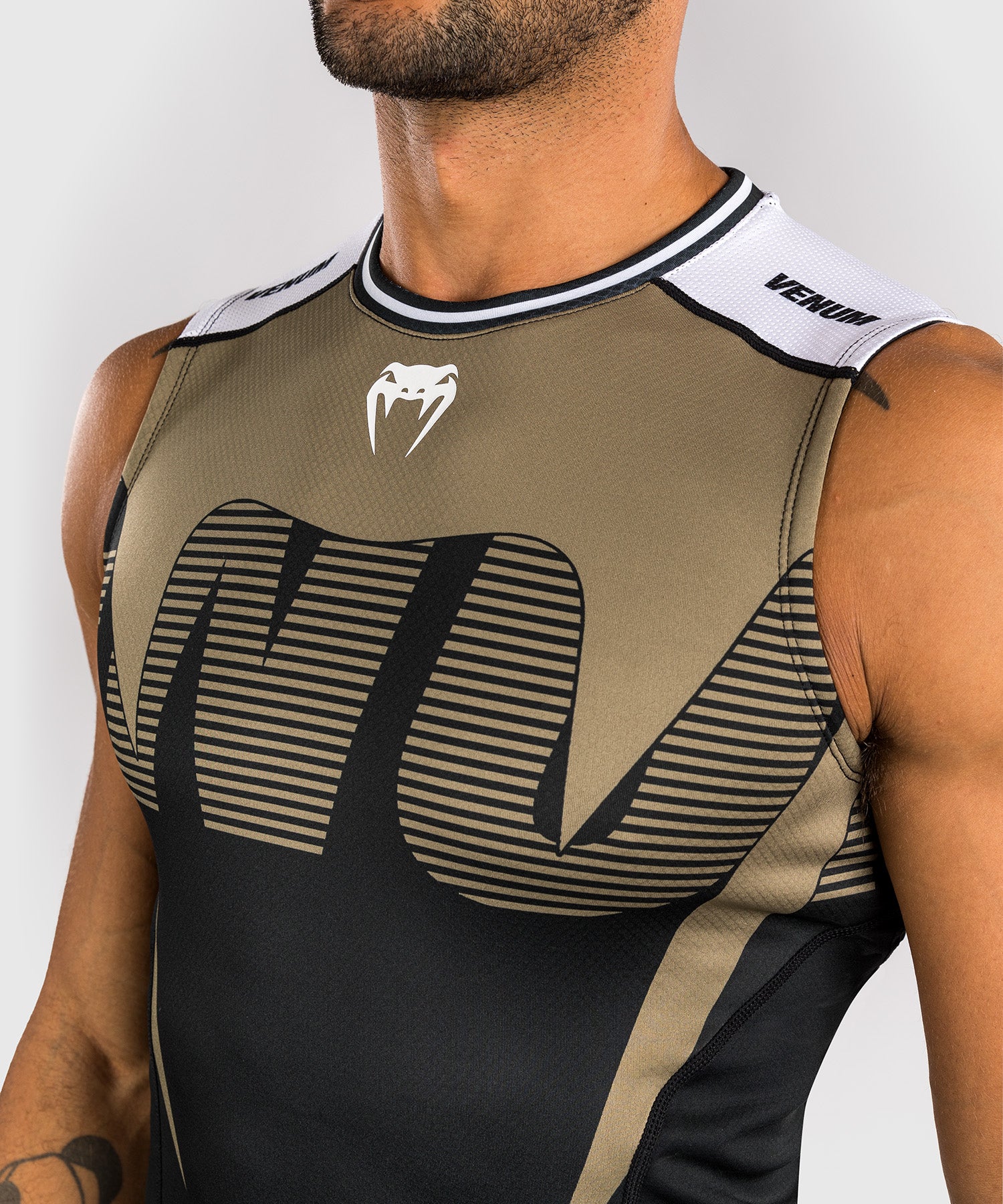 Rashguard Sans Manches Venum Adrenaline – Noir/Sable - Image 3