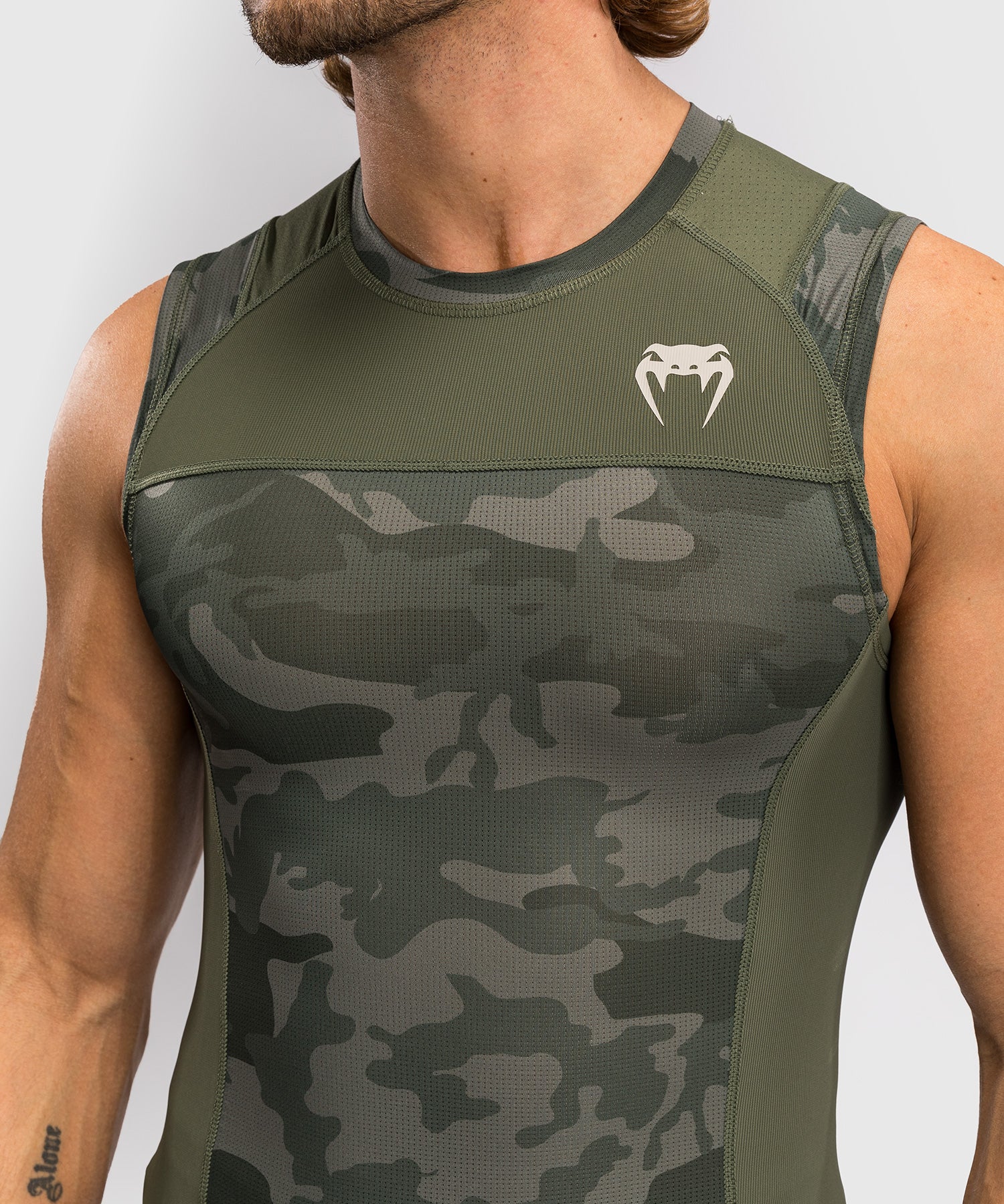 Rashguard sans Manches Venum G-Fit Air pour Hommes - Camo Militaire - Image 4