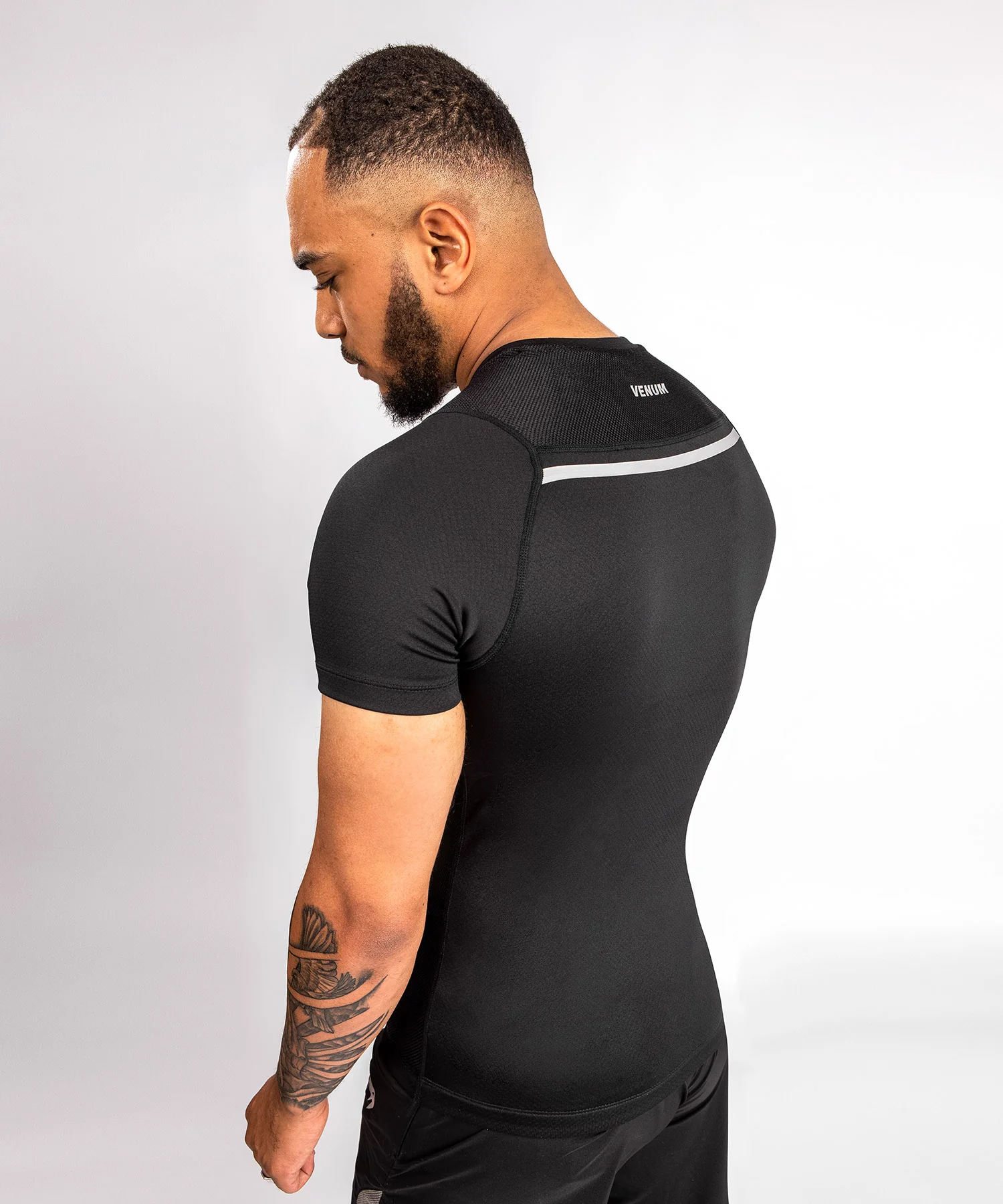 Rashguard Venum Jaws 2.0 - Manches Courtes - Noir - Image 3