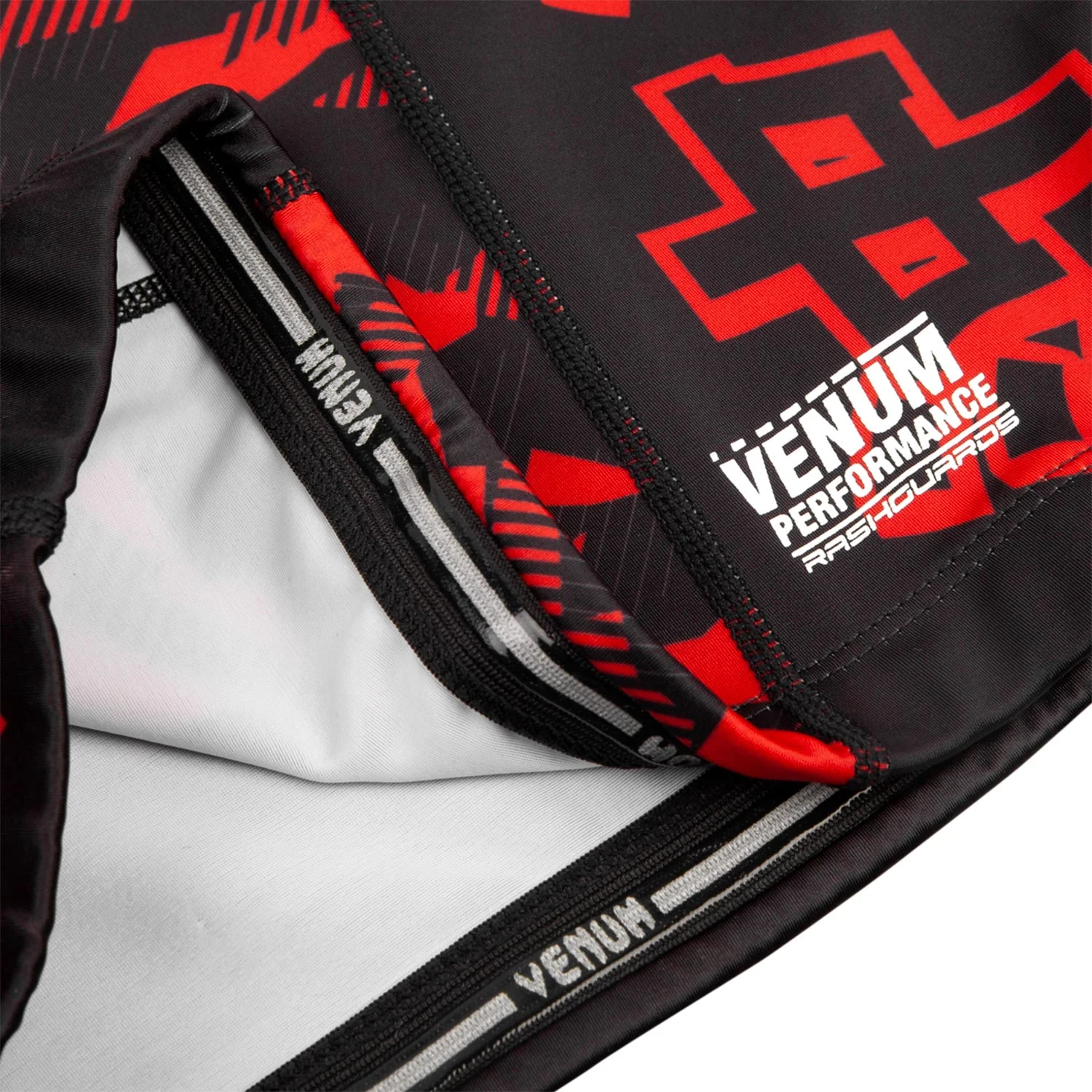 Rashguard Venum Okinawa 2.0 - Manches courtes - Noir/Blanc-Rouge - Image 6