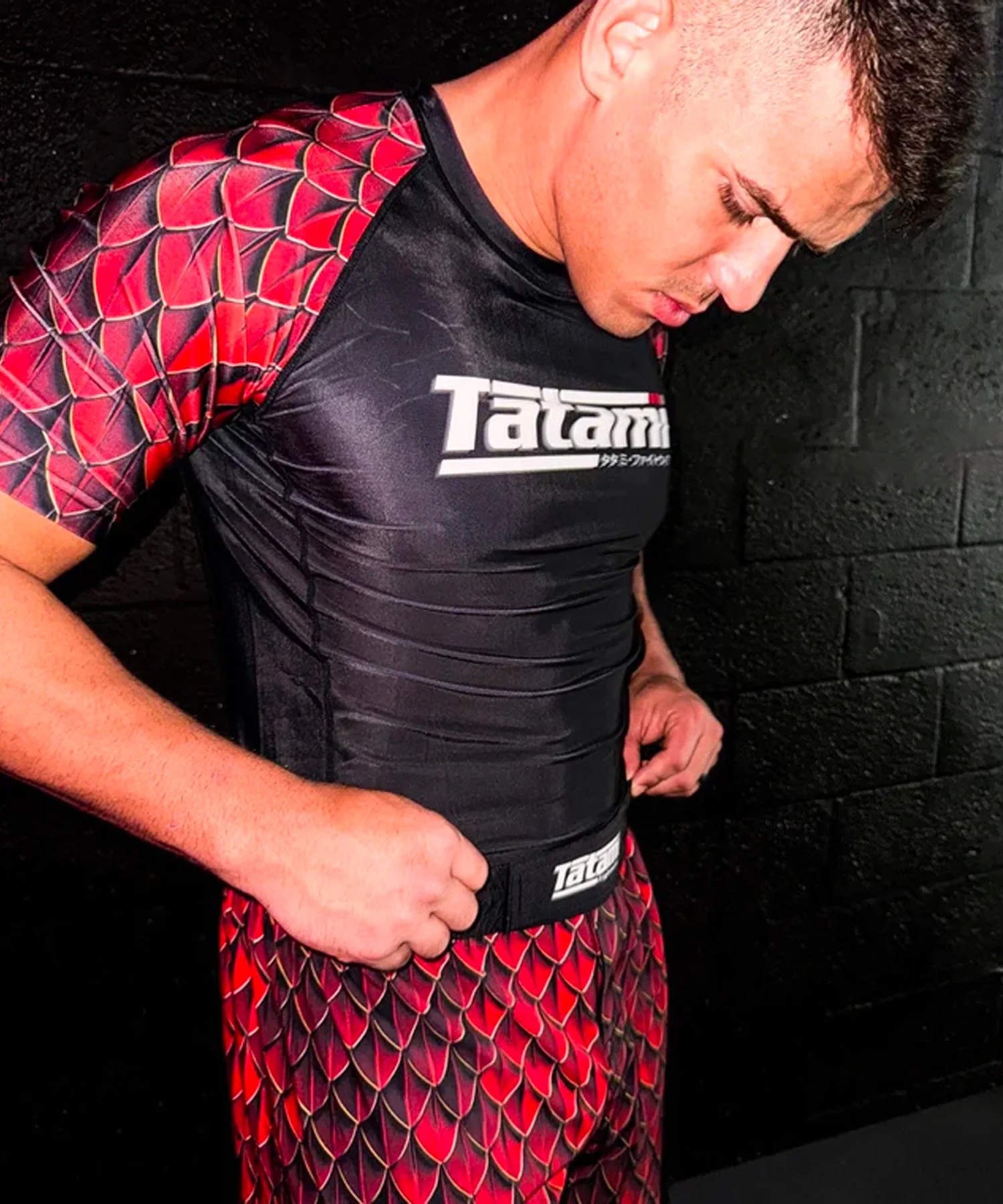 Rashguards À Manches Courtes Tatami Fightwear Recharge Dragon - Noir/Rouge - Image 4