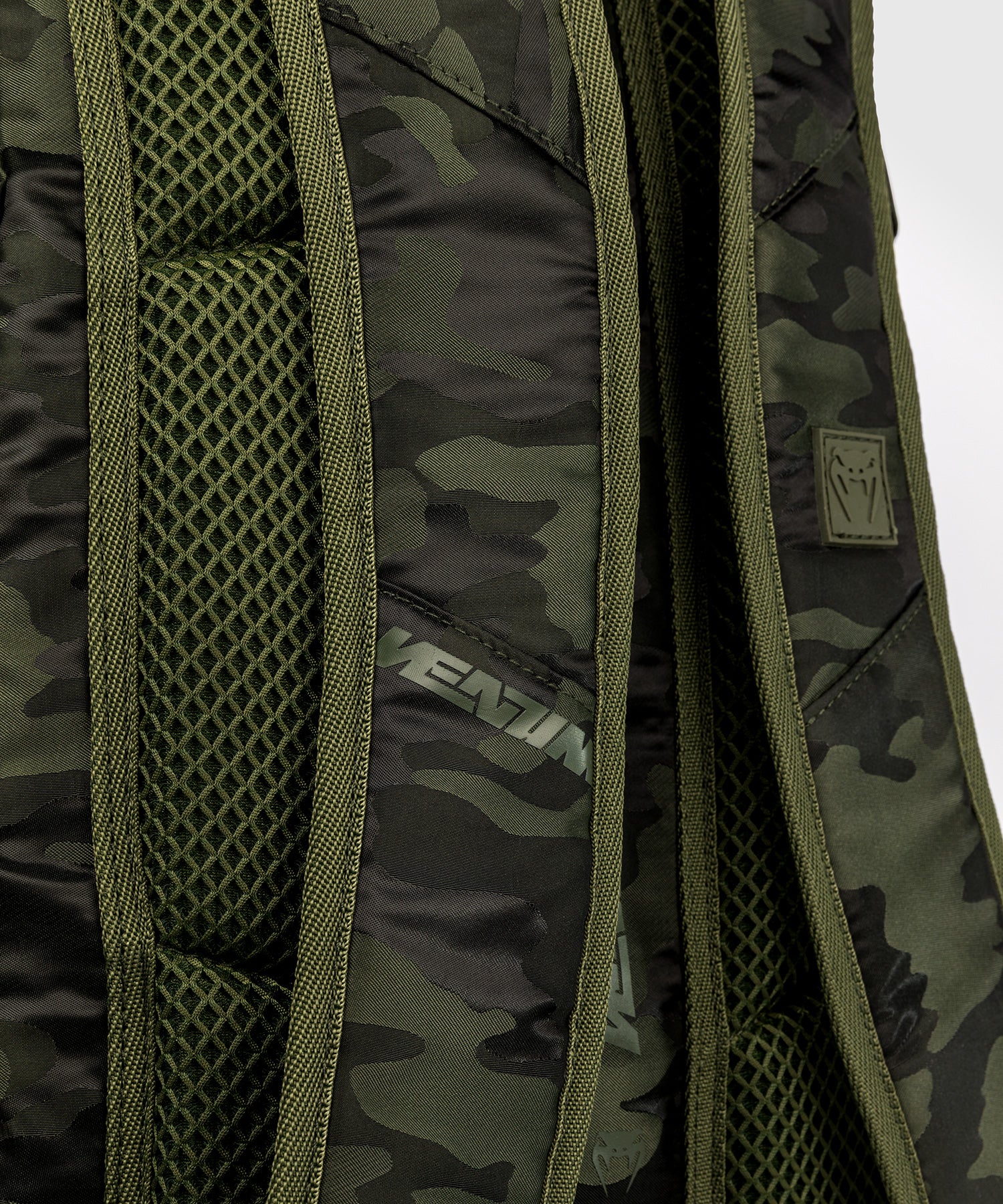 Sac à Dos Venum Challenger Pro (20-25L) – Kaki/Camo - Image 10