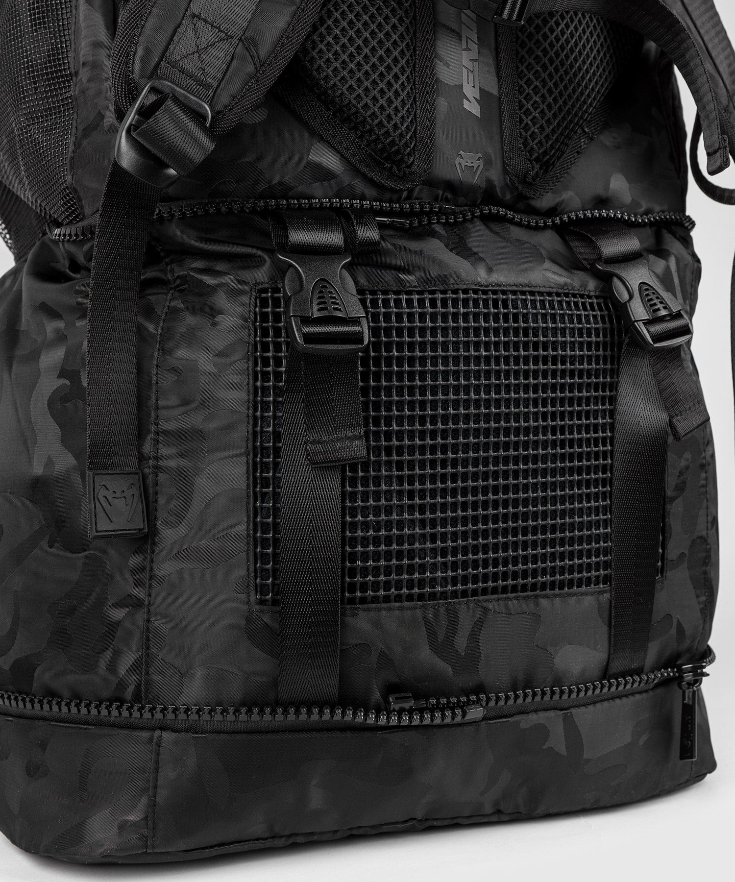 Sac à Dos Venum Challenger  Xtrem (50-63L) – Noir/Camo Foncé - Image 9