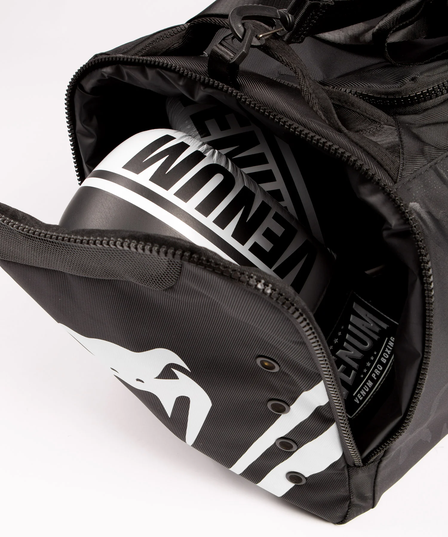 Sac de Sport UFC Venum Authentic Fight Week - Image 8