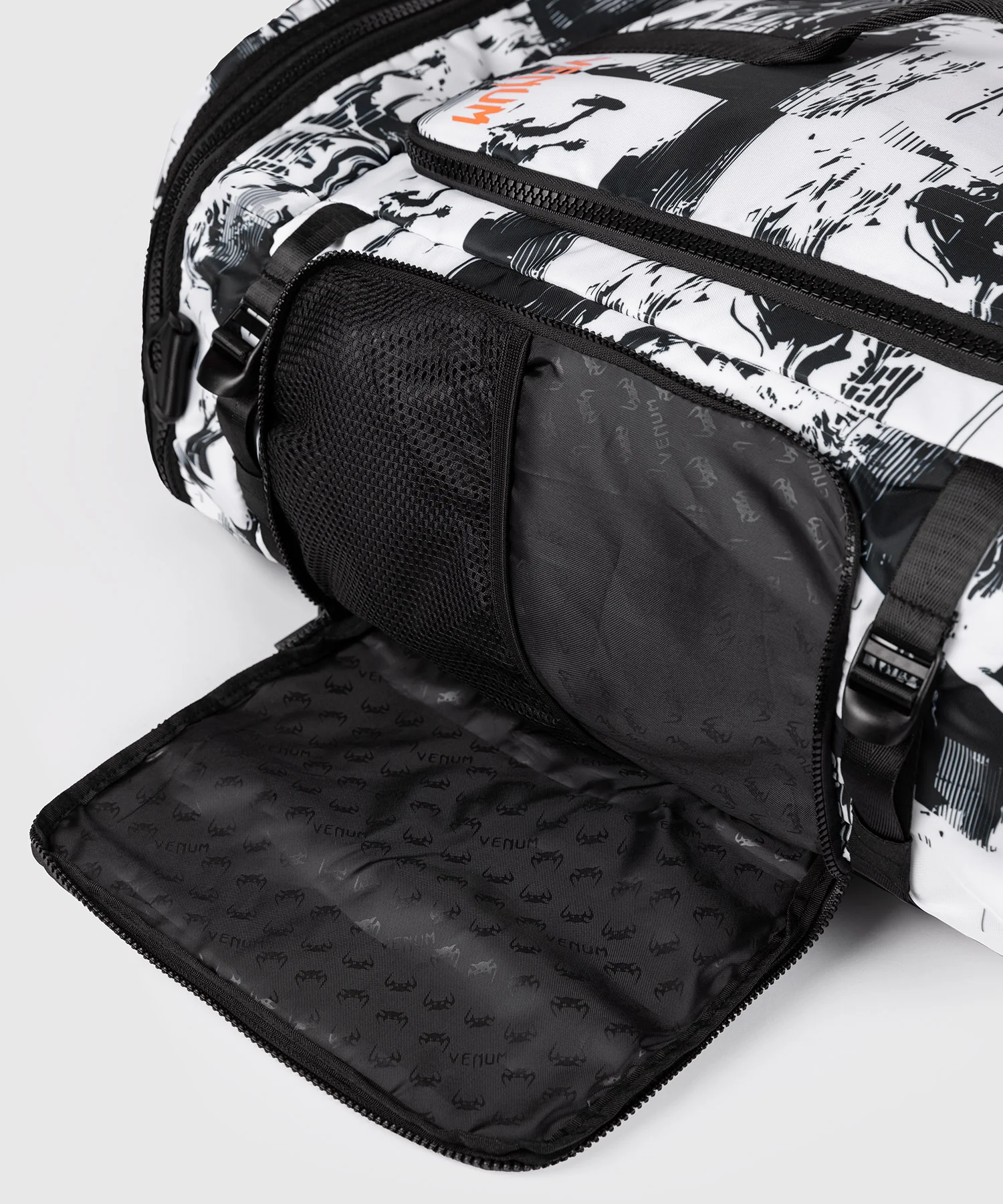 Sac de sport UFC Zenith by Venum Authentic Fight Week (48L) - Blanc - Image 9