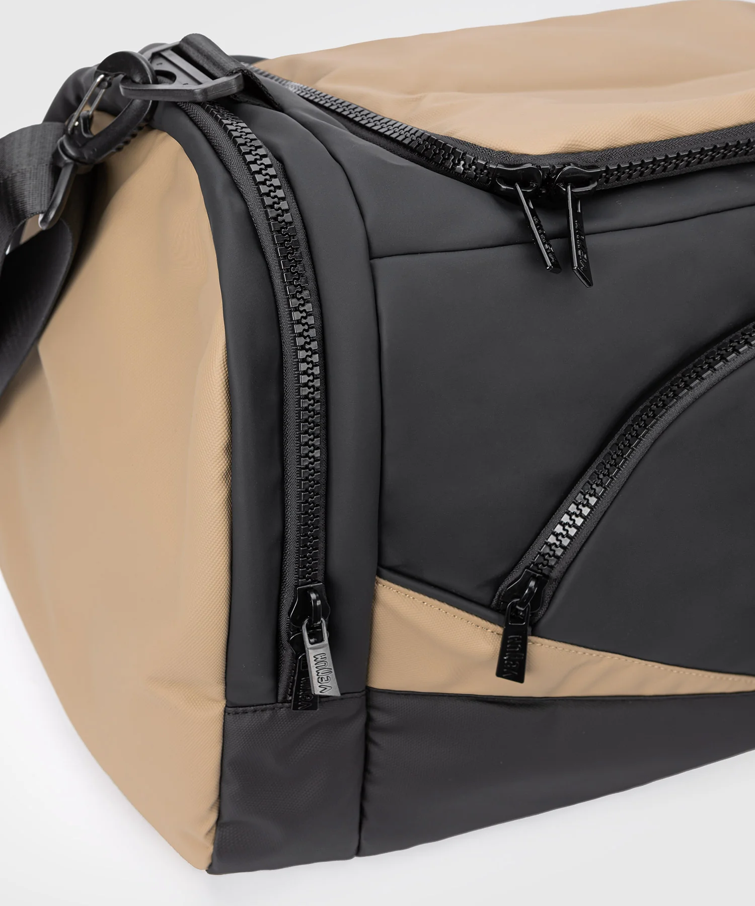 Sac de Sport Venum Evo 2 Trainer Lite (55-63L) – Noir/Sable - Image 6