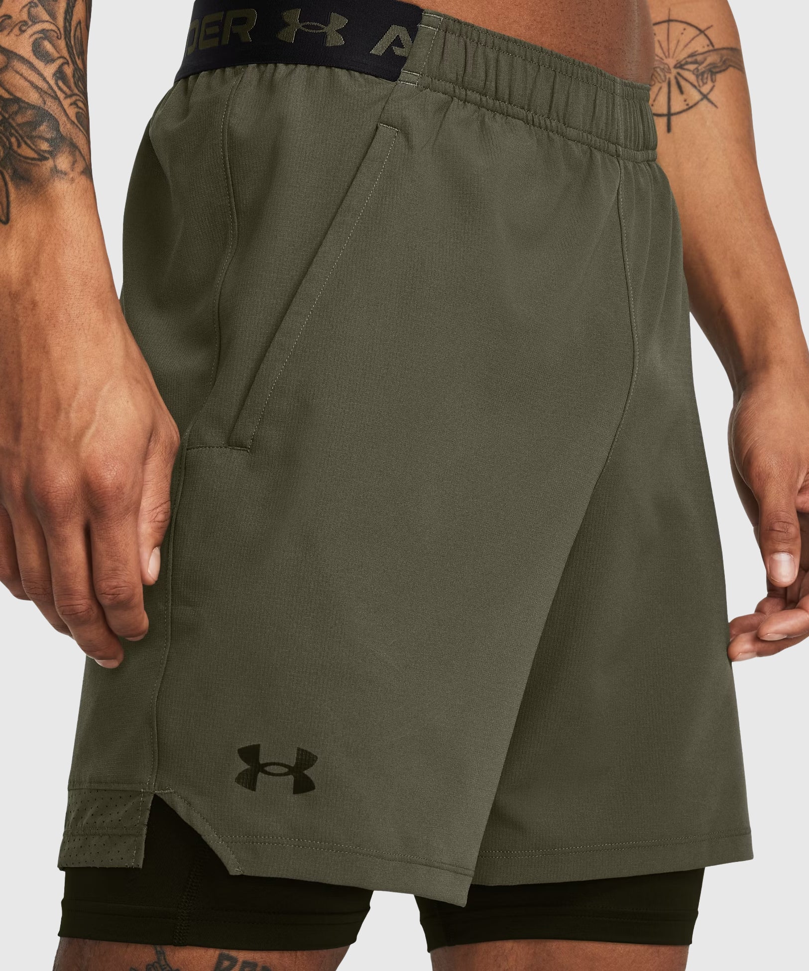 Short 2 En 1 Under Armour Ua Vanish Woven - Kaki/Noir - Image 3