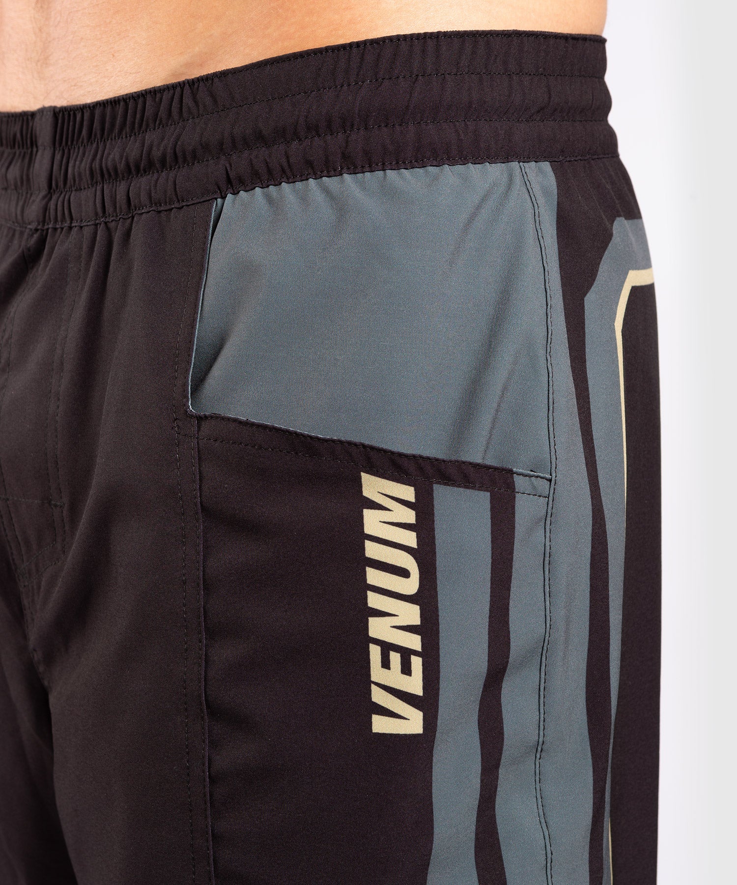 Short de Bain Venum Bali – Noir - Image 5