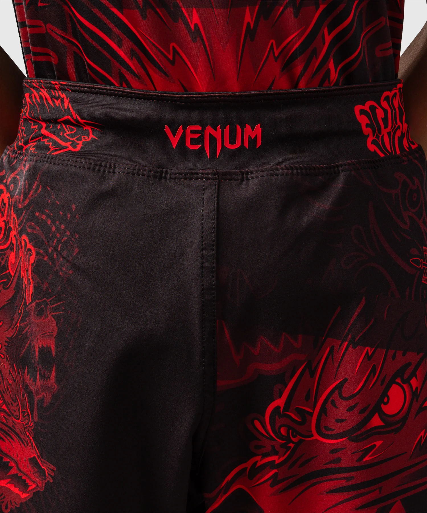 Short de Combat Pour Enfants Venum Wolf Atak  – Noir/Rouge - Image 6