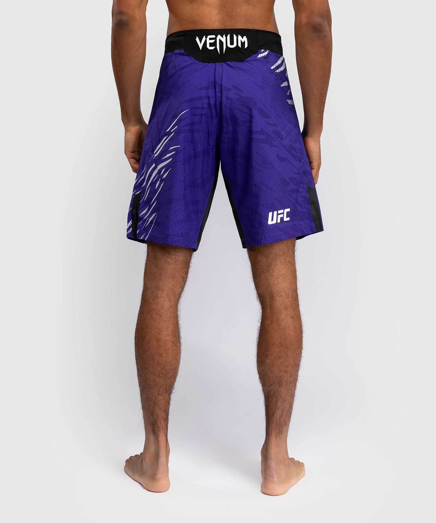 Short de Combat pour Hommes UFC Fusion by Venum Authentic Fight Night - Coupe Longue - Violet - Image 3