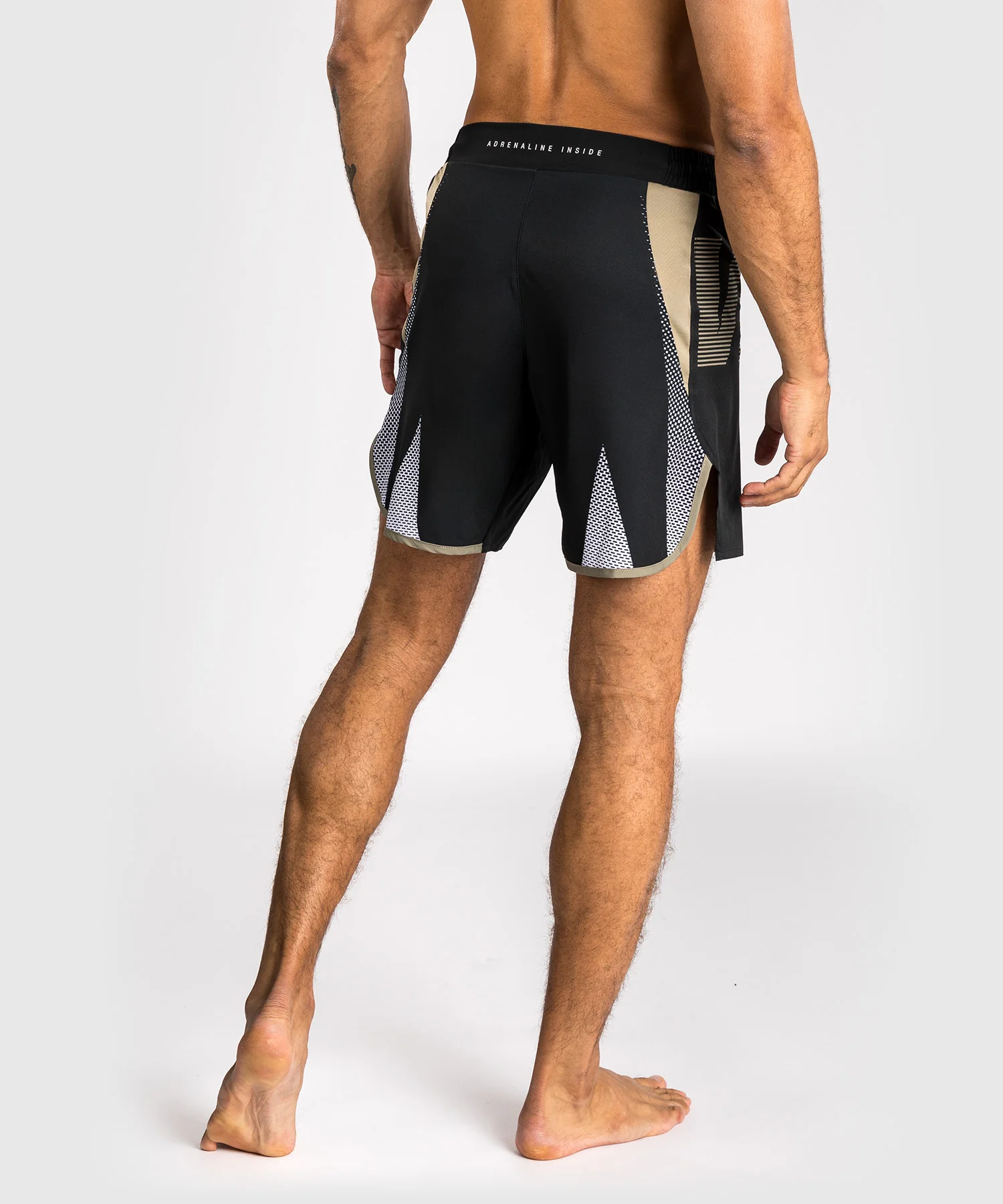 Short de Combat Venum Adrenaline – Noir/Sable - Image 3