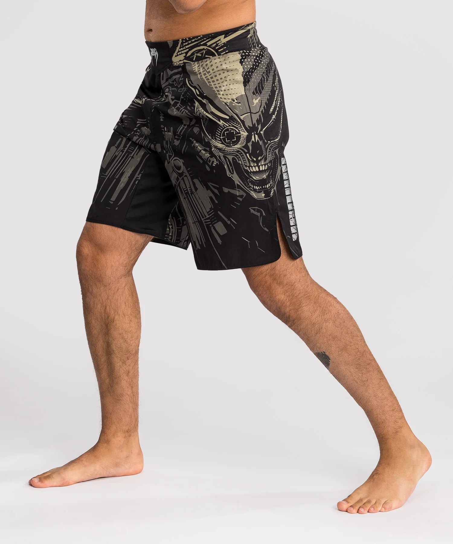 Short de combat Venum Invader - Noir/Sable - Image 2