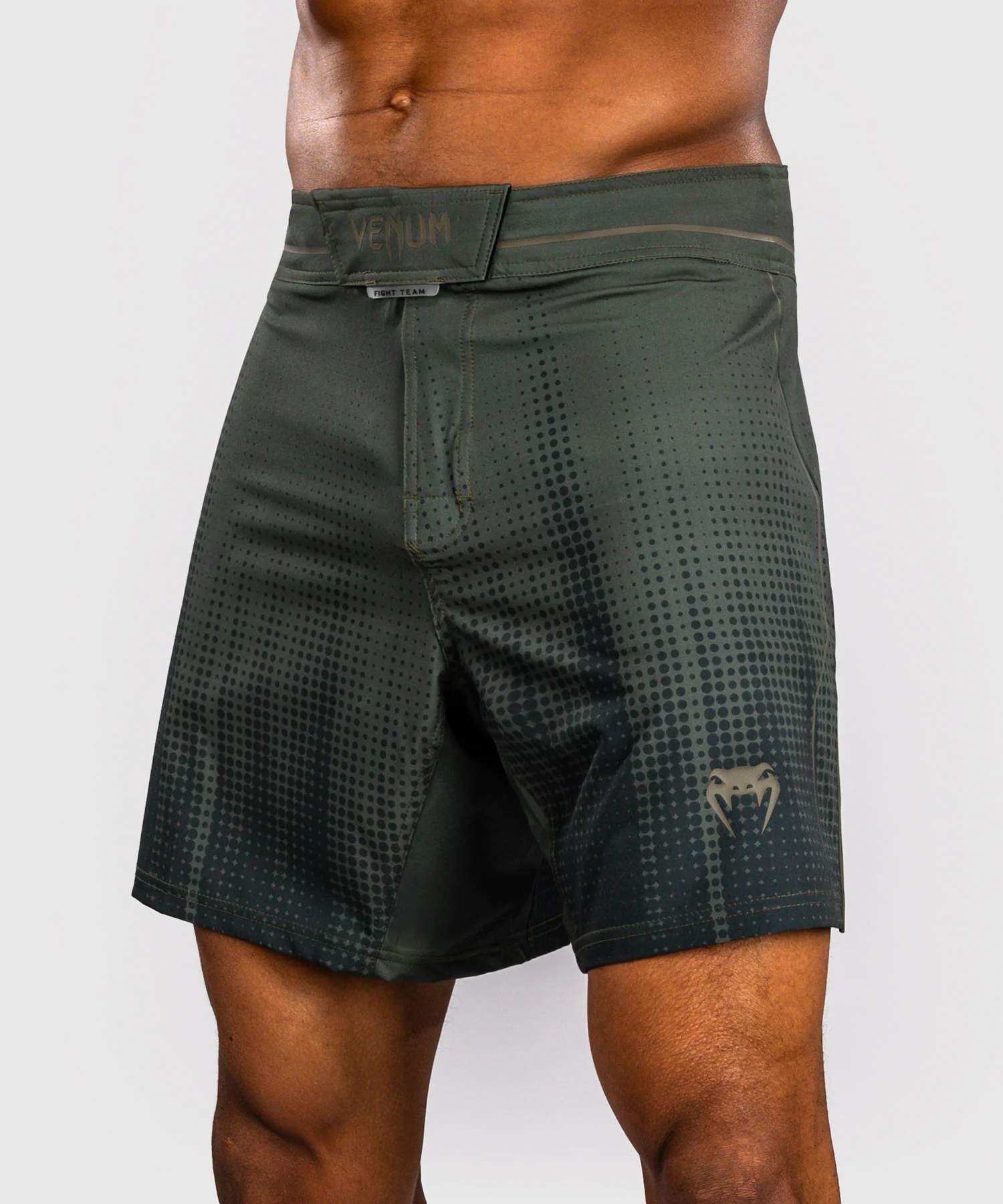 Short de Combat Venum Stealth – Kaki/Vert Foncé - Image 4