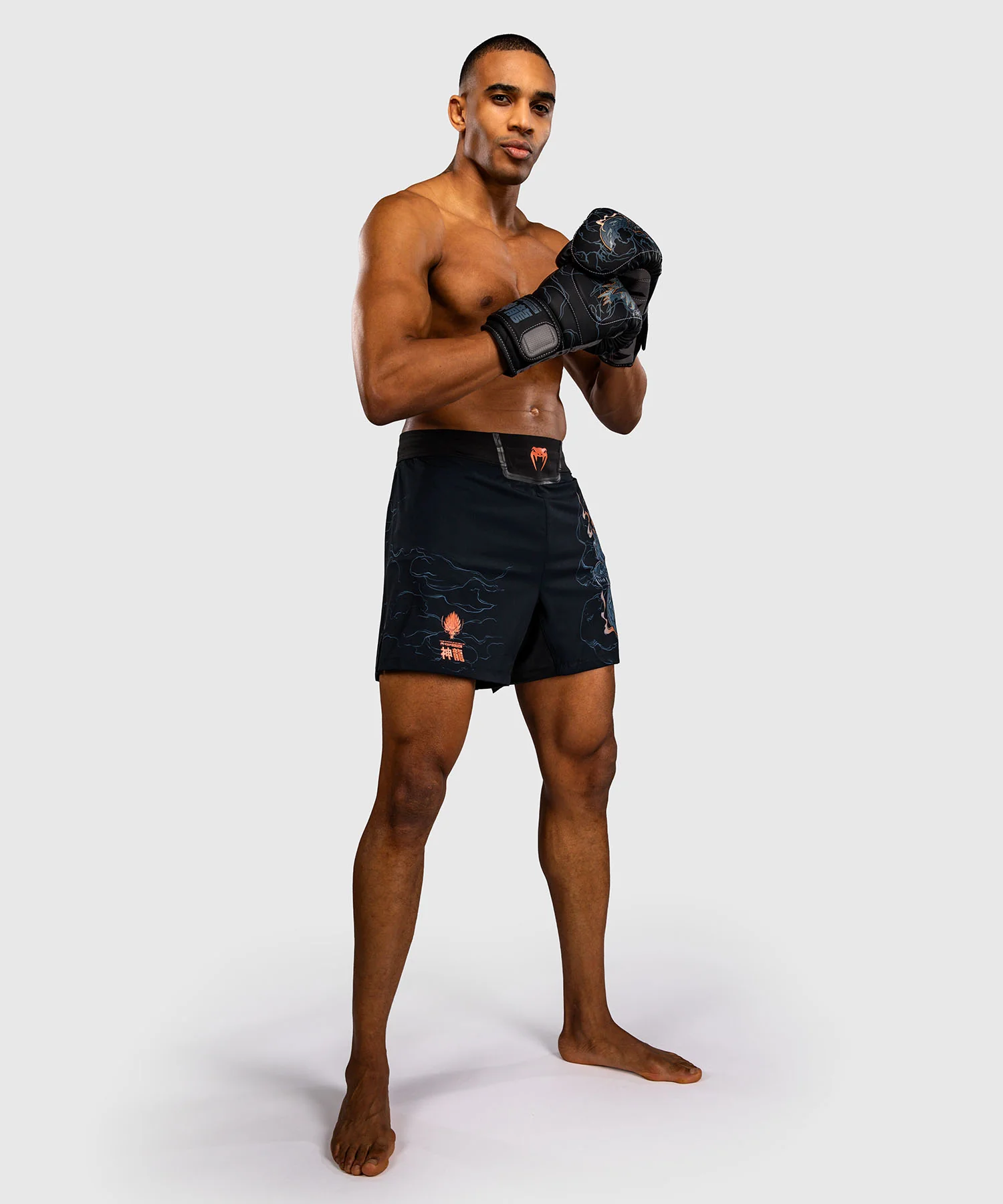 Short de Combat Venum Thunder Dragon – Noir/Gris/Cuivre - Image 3