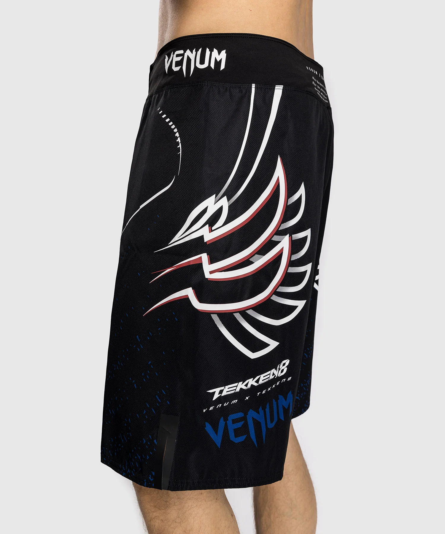 Short de combat Venum x TEKKEN 8 - Jin Kazama - Bleu/Noir/Blanc - Image 5