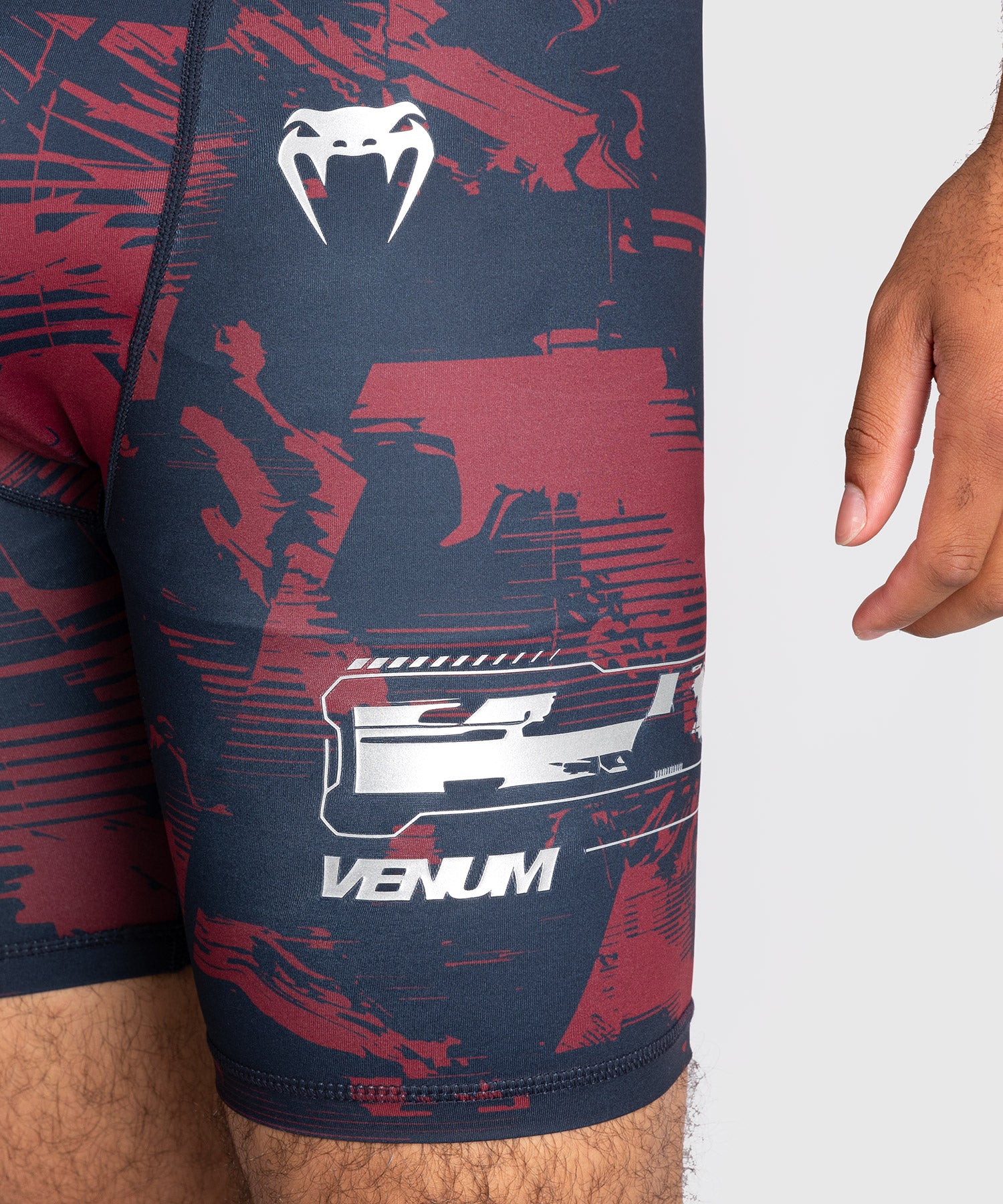 Short de compression Performance Homme UFC Zenith by Venum Authentic Fight Week - Bleu marine/Bordeaux/Argent - Image 6
