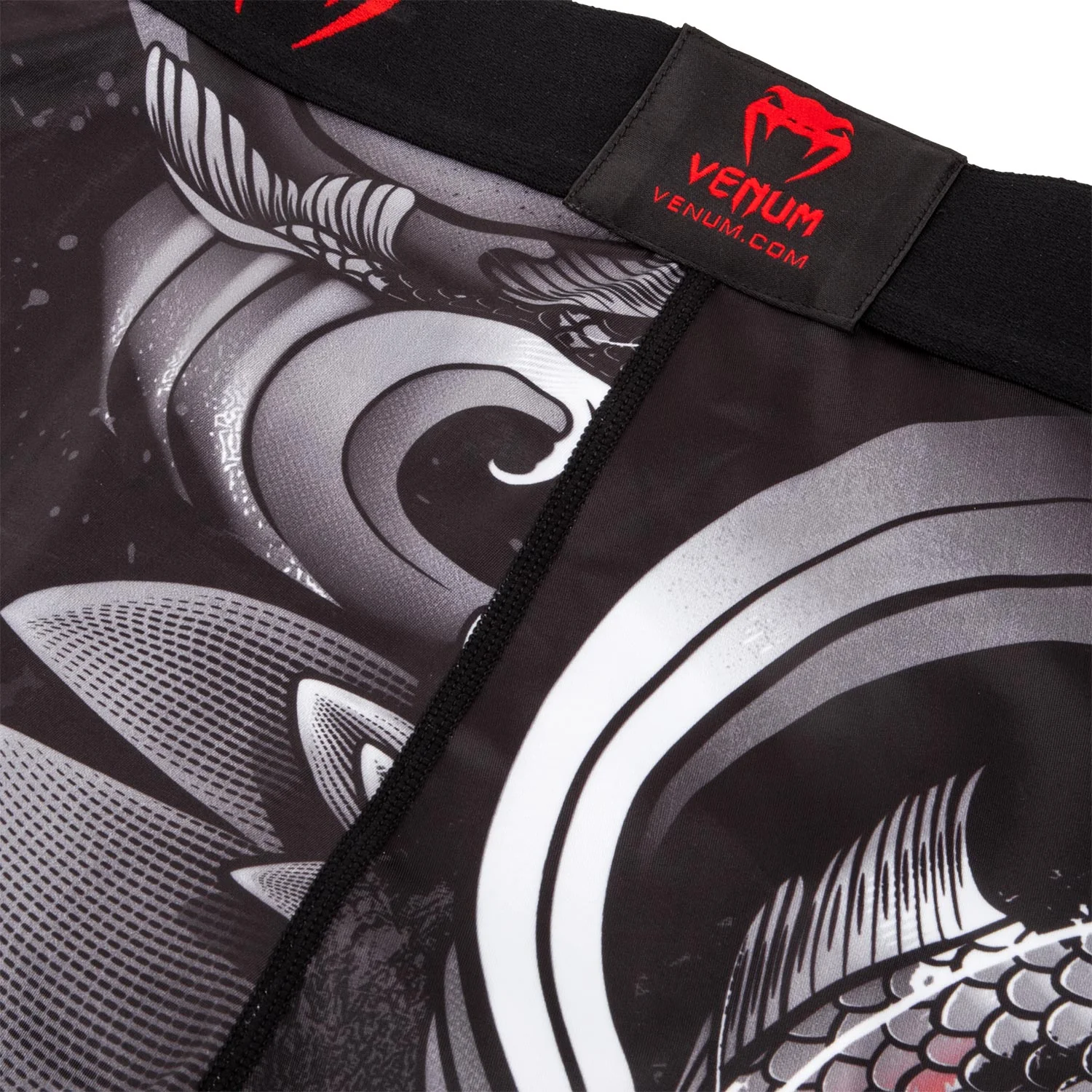 Short de compression Venum Koi 2.0 - Noir/Blanc - Image 6