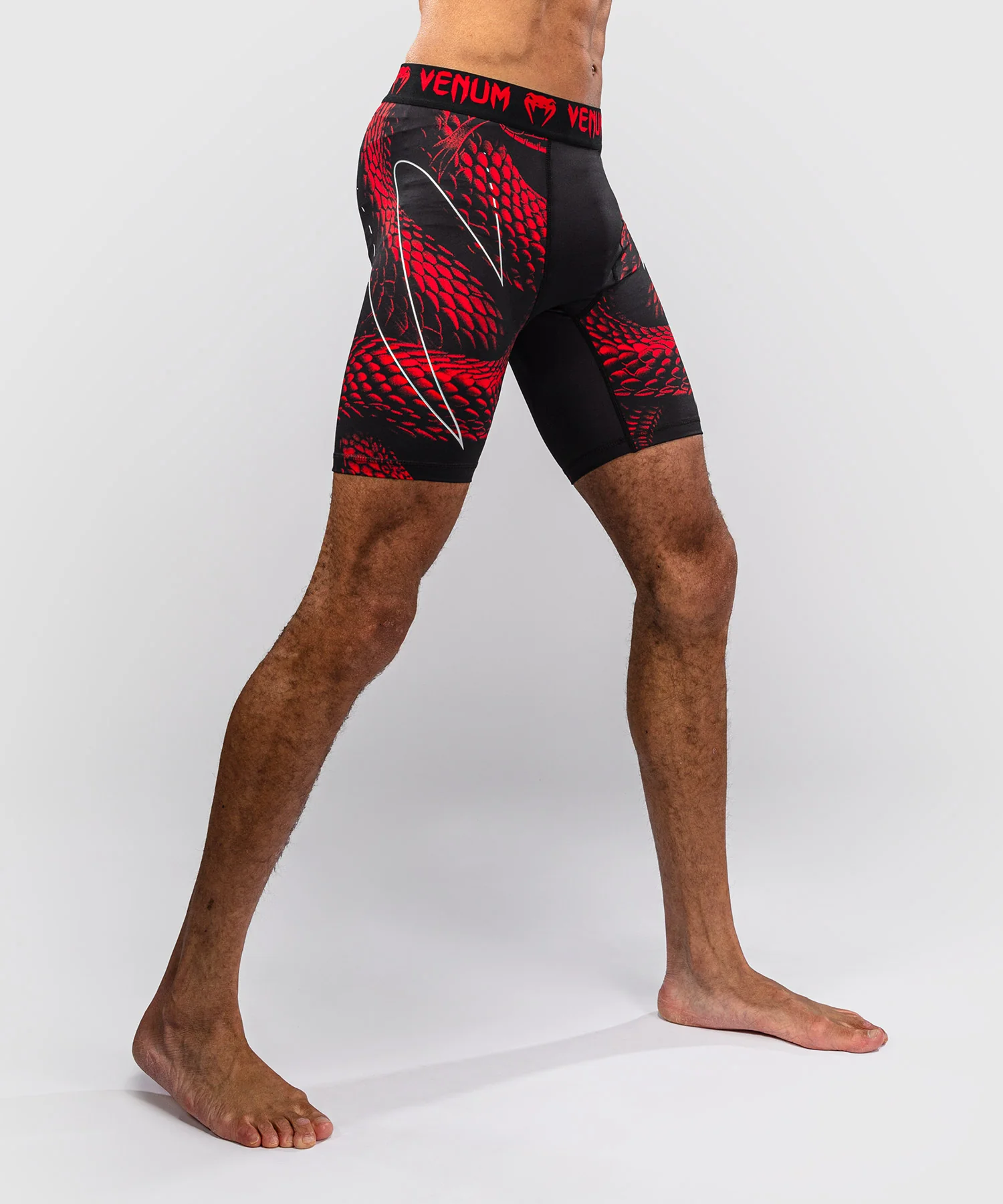 Short de Compression Venum Matupa - Noir/Rouge/Argent - Image 3
